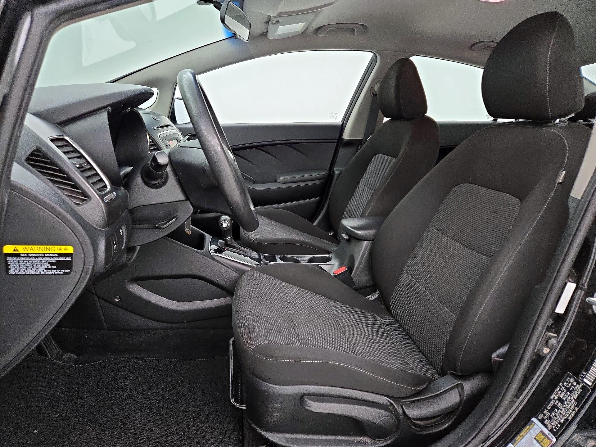 Thumbnail: 2018 Kia Forte - 11