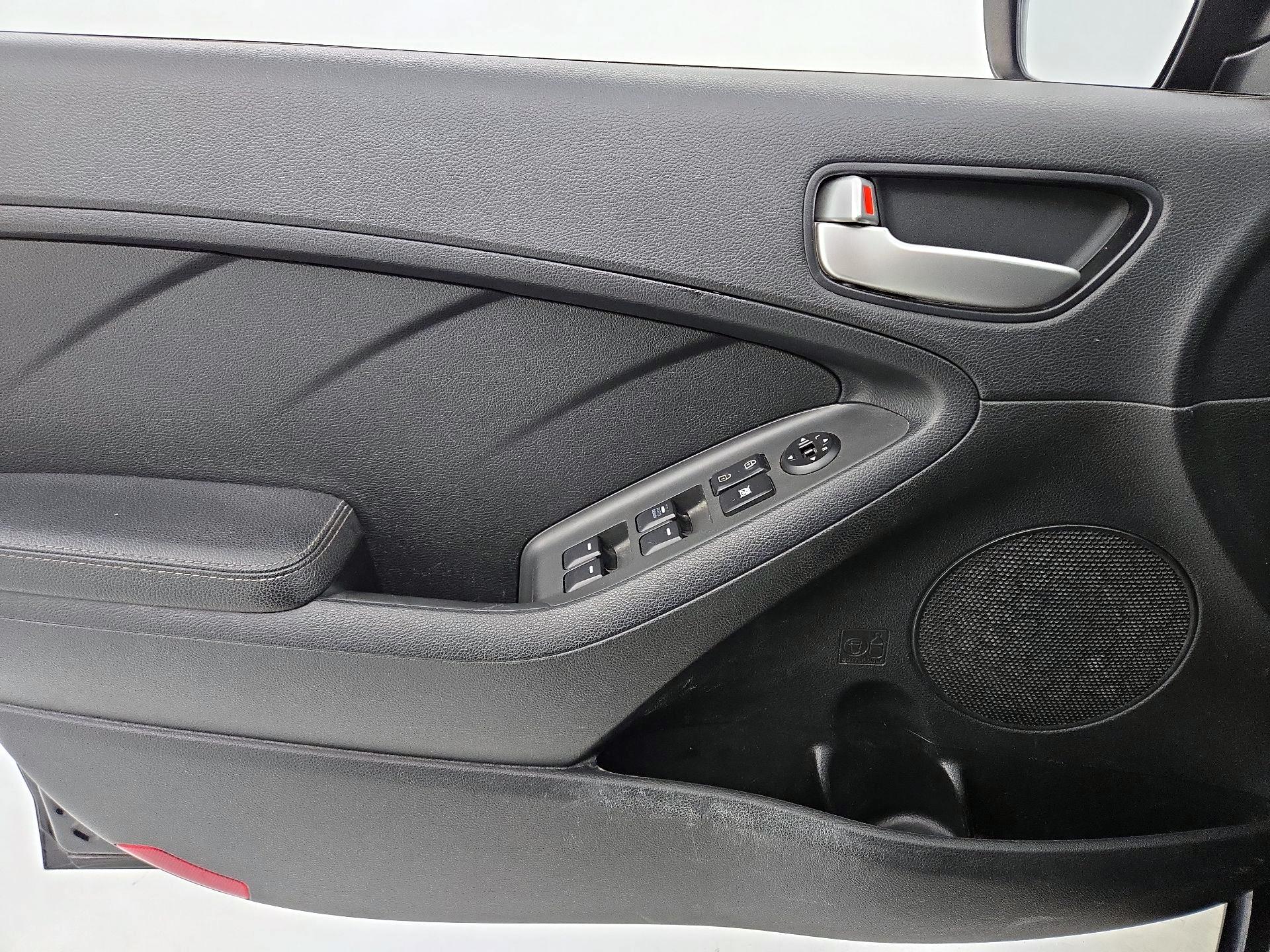 Thumbnail: 2018 Kia Forte - 12