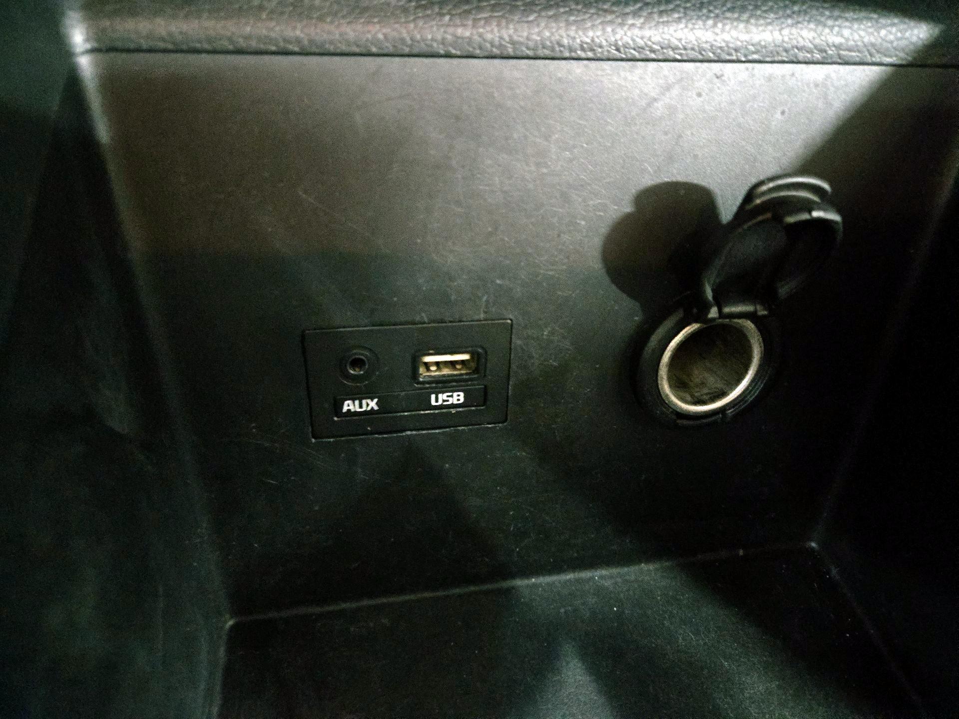 Thumbnail: 2018 Kia Forte - 16