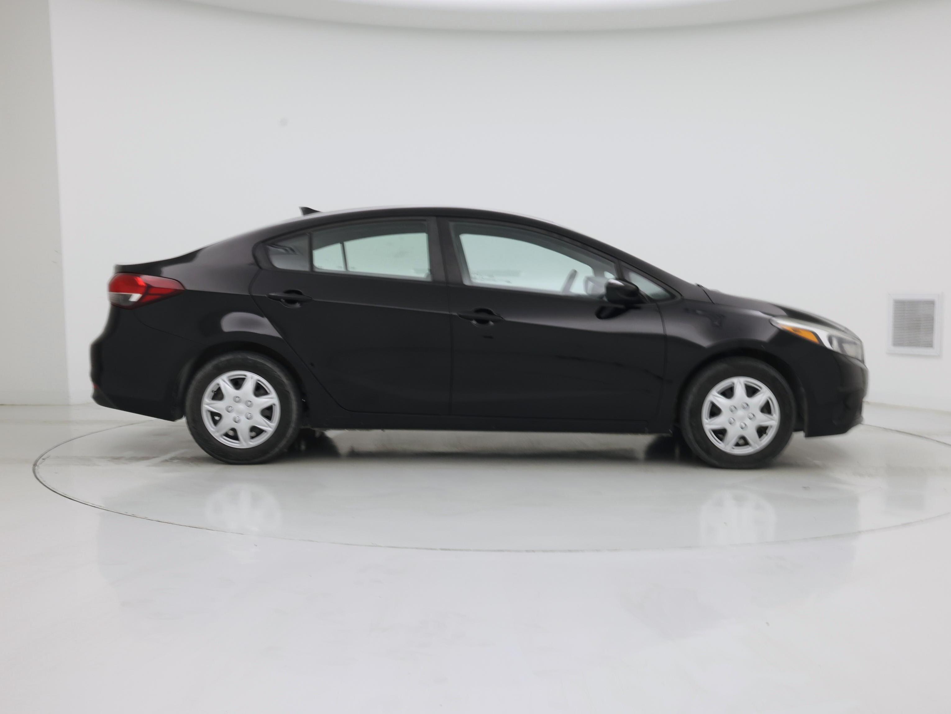 Thumbnail: 2018 Kia Forte - 7