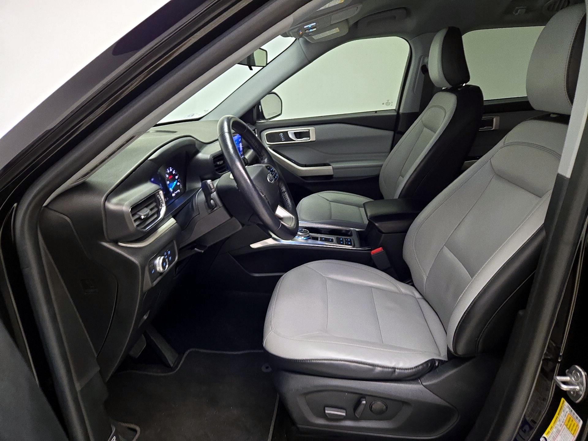 Thumbnail: 2021 Ford Explorer - 11