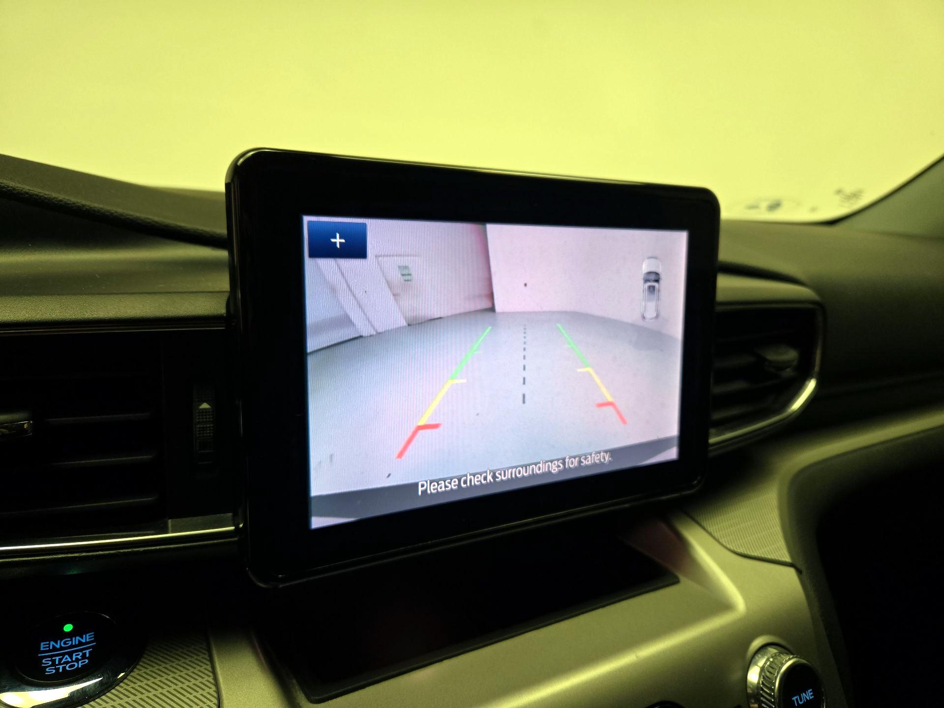 Thumbnail: 2021 Ford Explorer - 14