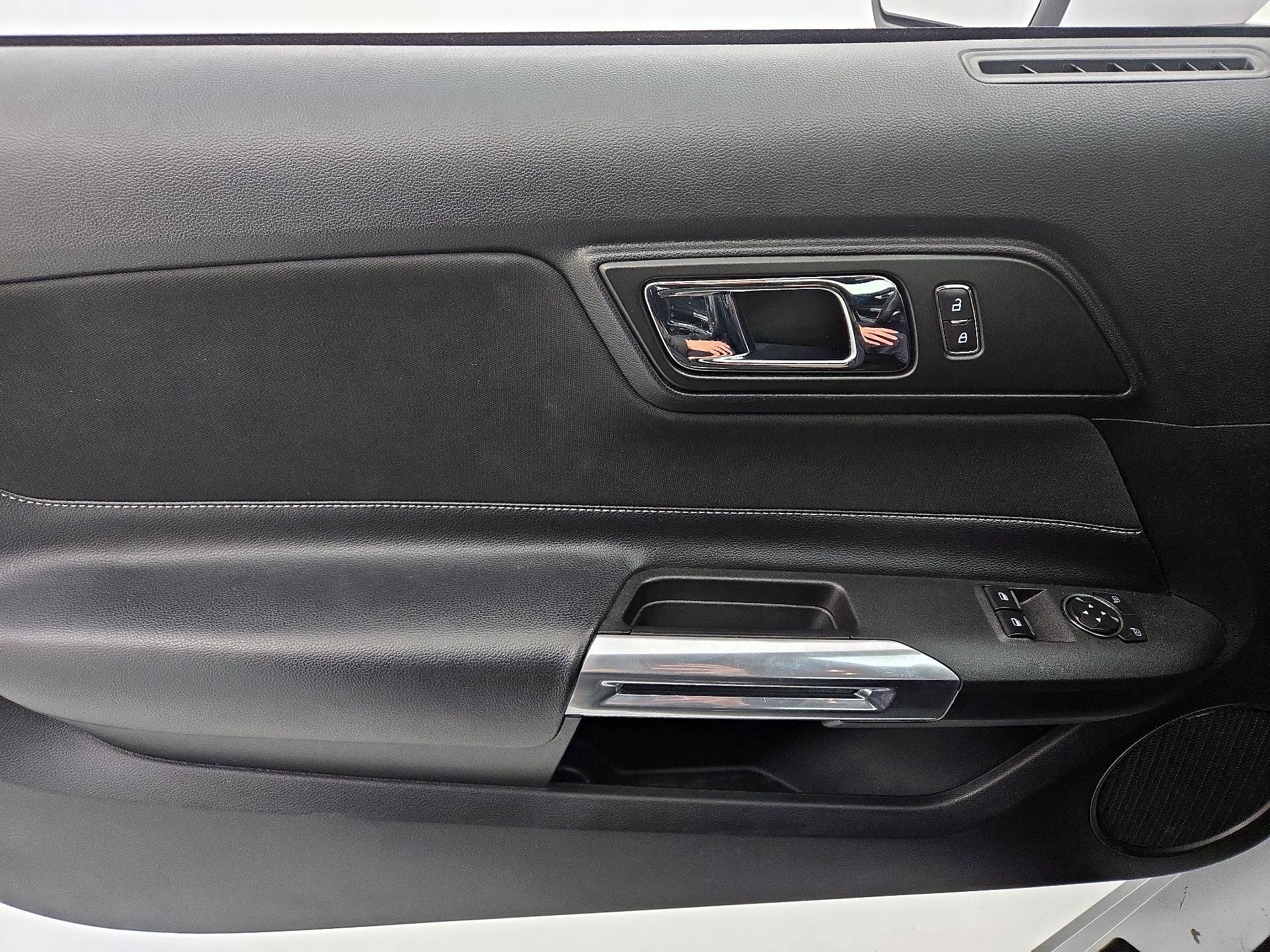 Thumbnail: 2017 Ford Mustang - 12