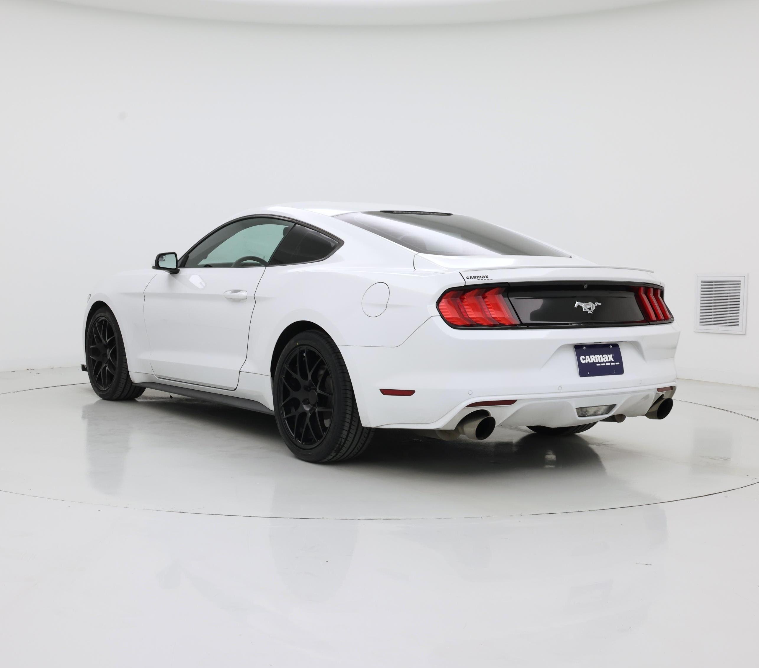 Thumbnail: 2017 Ford Mustang - 2