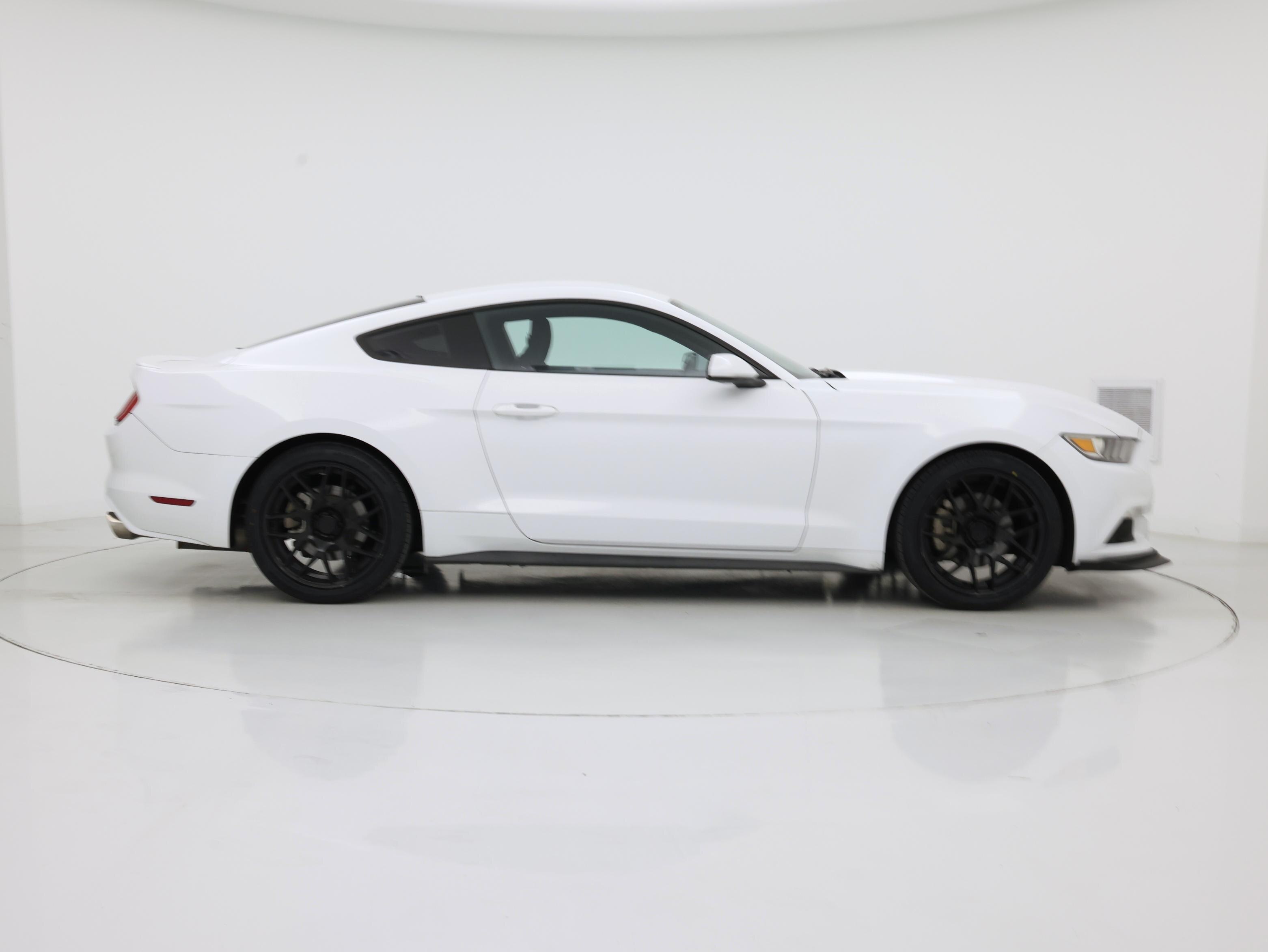 Thumbnail: 2017 Ford Mustang - 7