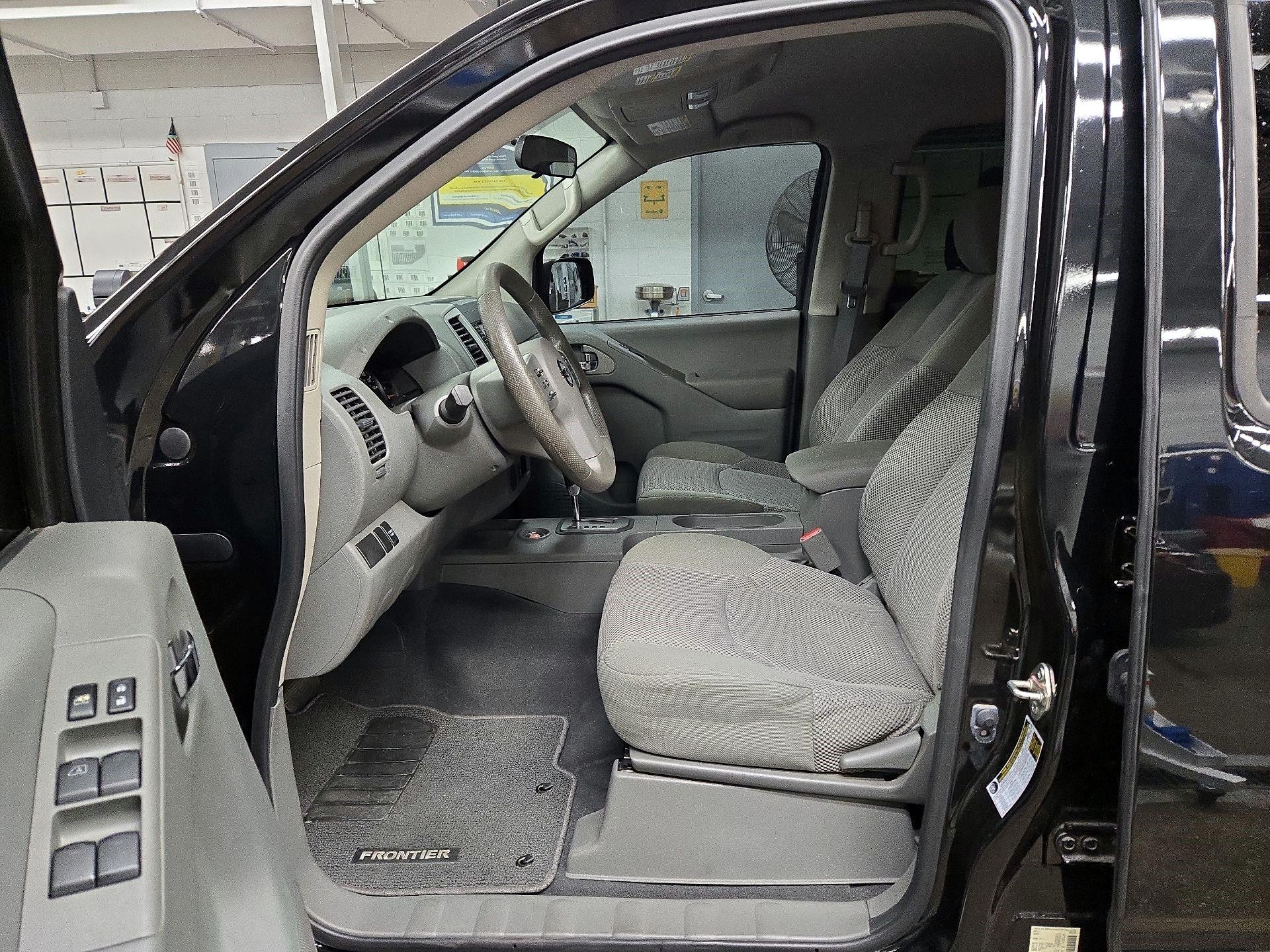 Thumbnail: 2020 Nissan Frontier - 9