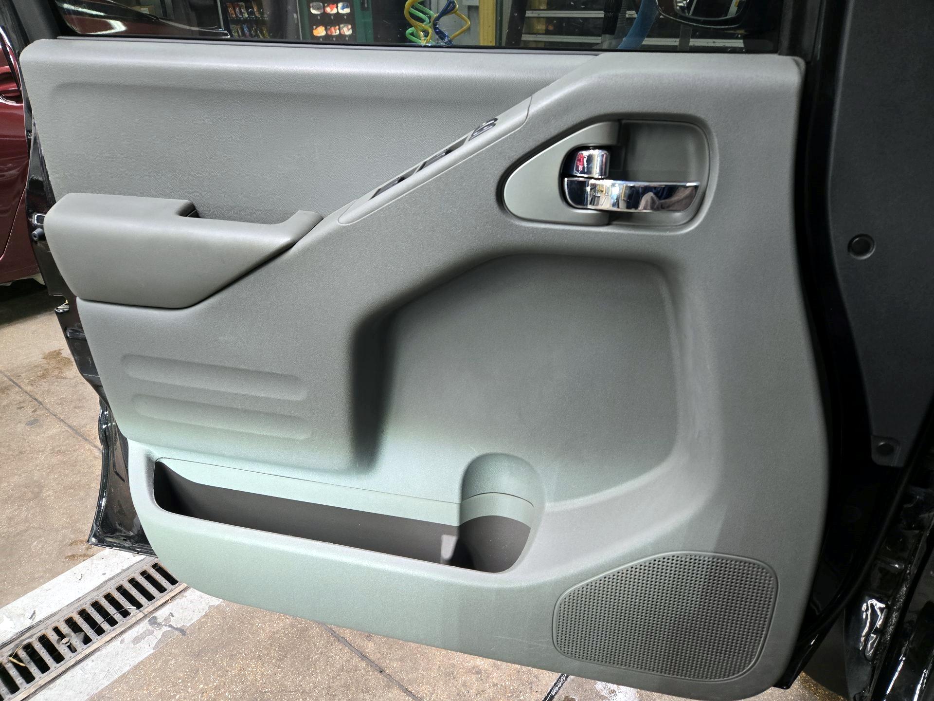 Thumbnail: 2020 Nissan Frontier - 10