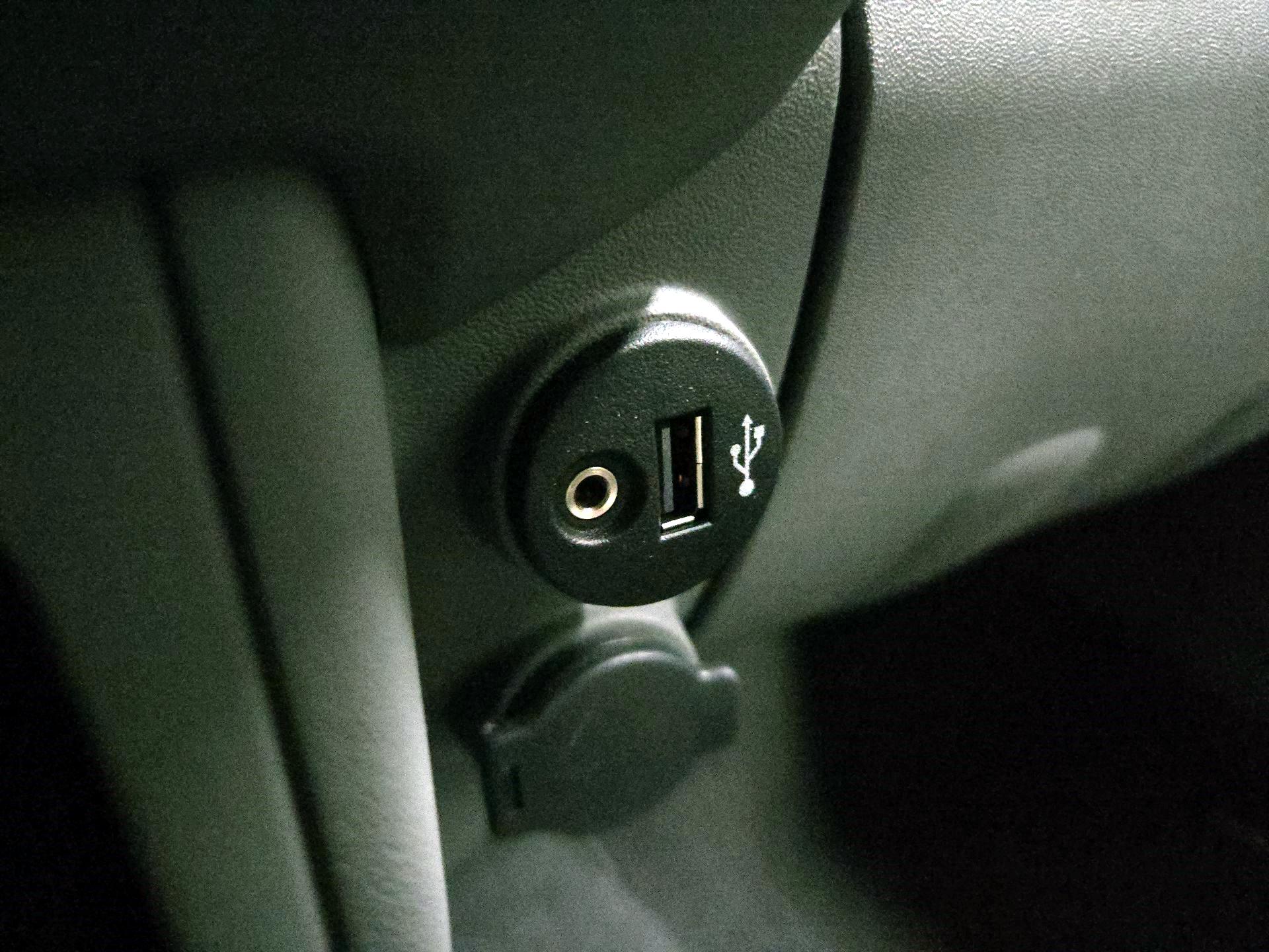 Thumbnail: 2020 Nissan Frontier - 16