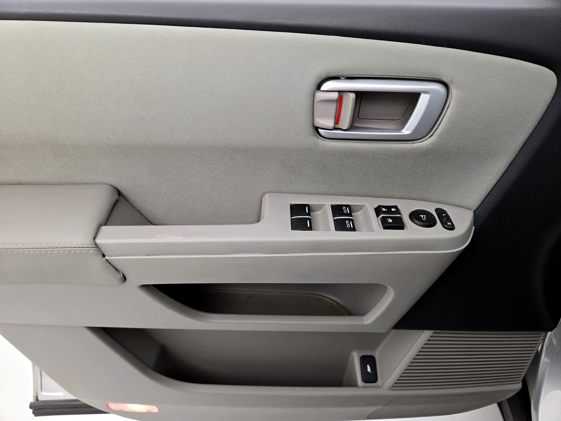 Thumbnail: 2014 Honda Pilot - 12