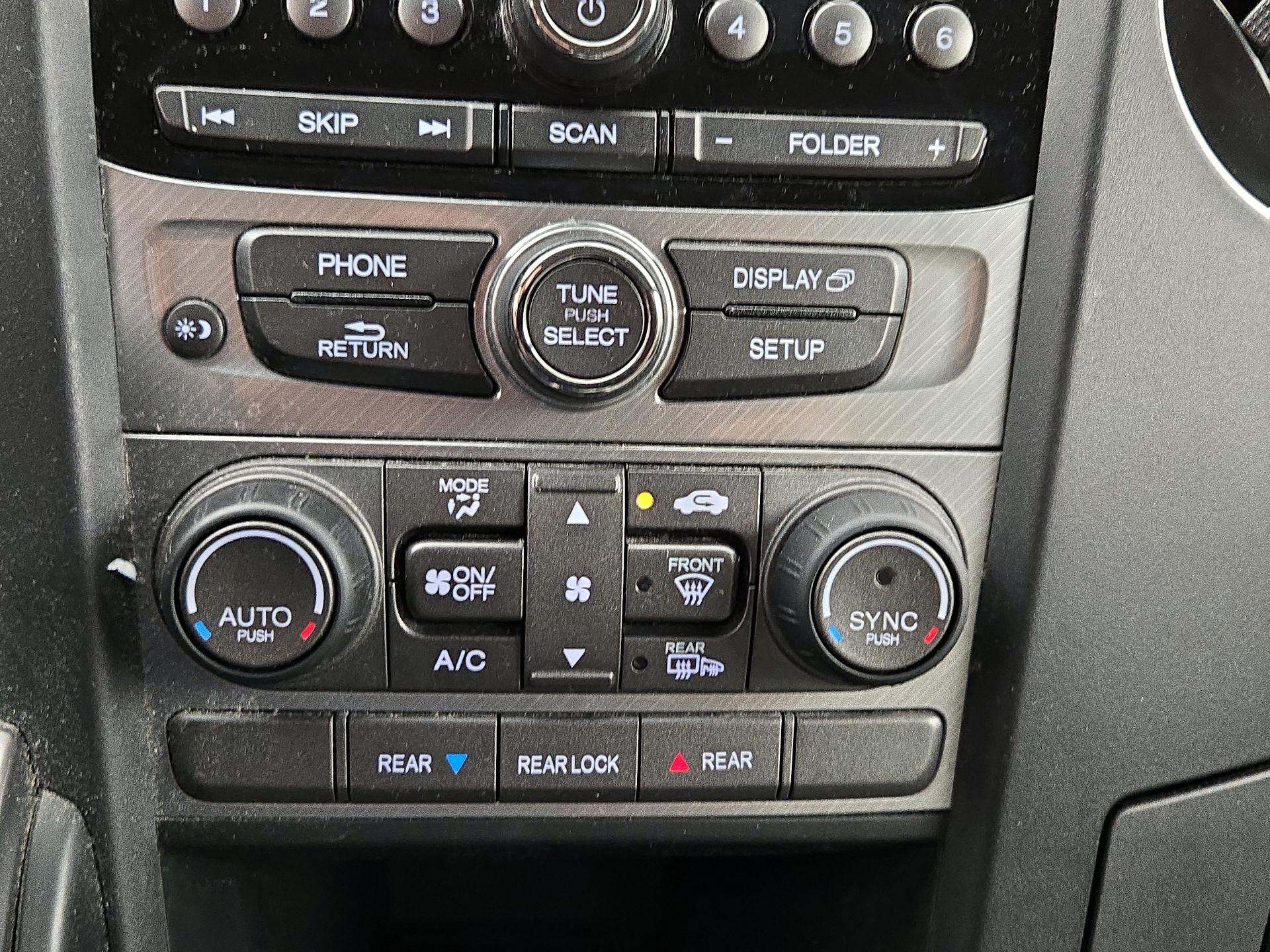 Thumbnail: 2014 Honda Pilot - 16