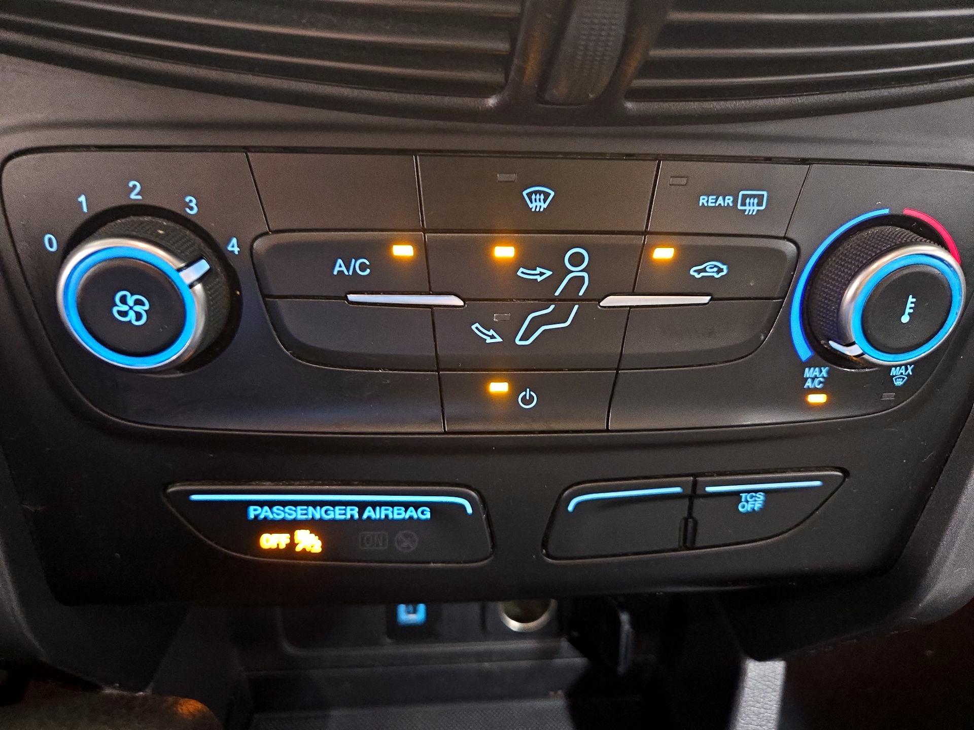 Thumbnail: 2018 Ford Escape - 16
