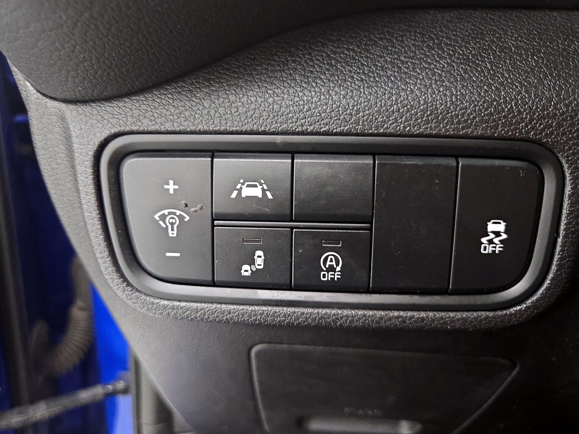 Thumbnail: 2020 Kia Soul - 13