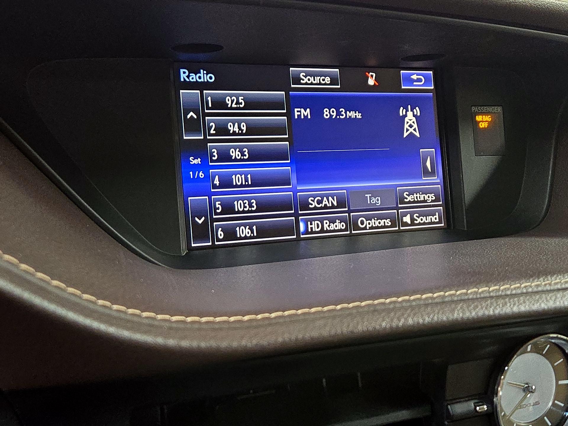 Thumbnail: 2016 Lexus ES - 15