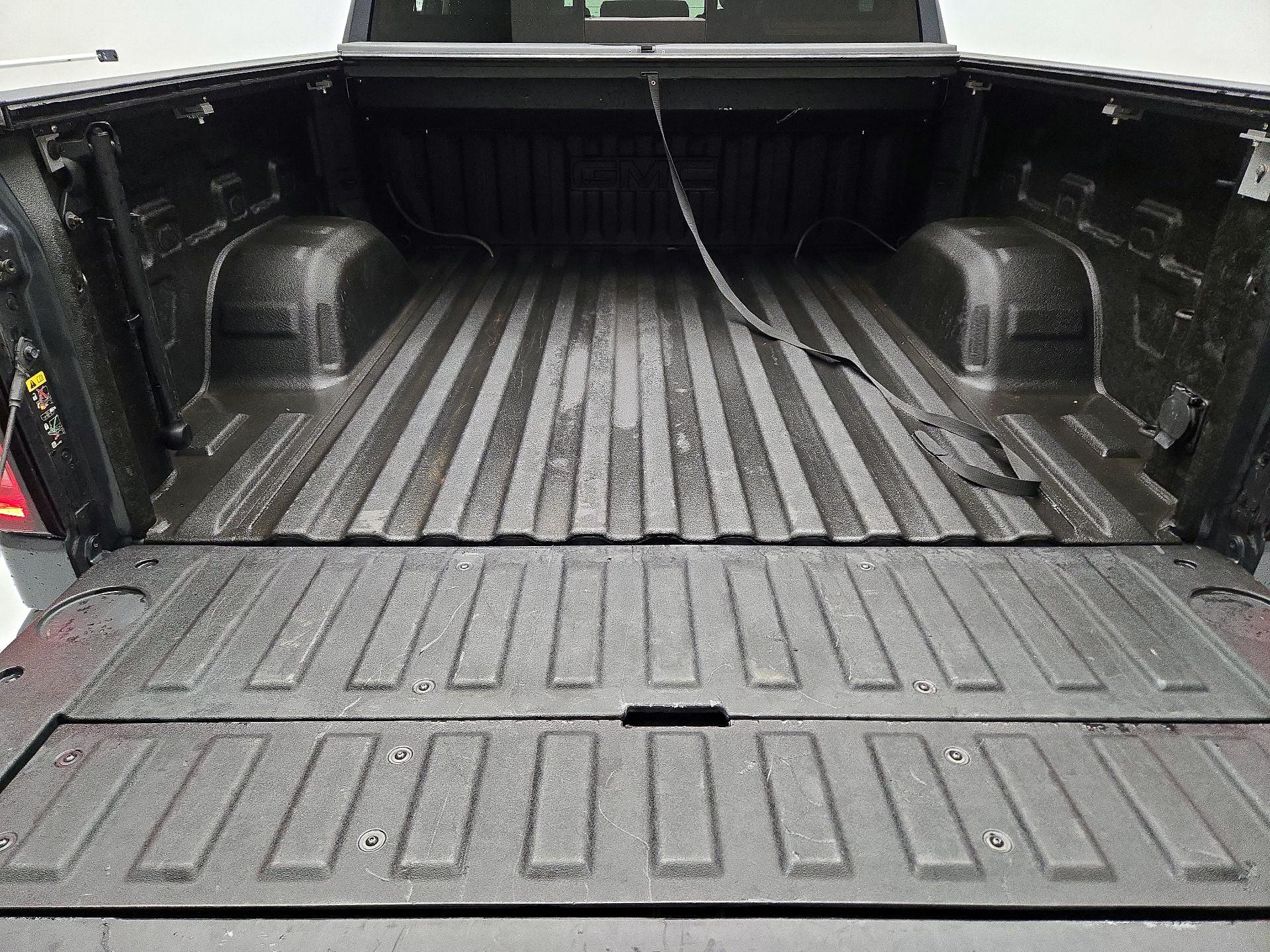 Thumbnail: 2022 GMC Sierra 1500 - 20