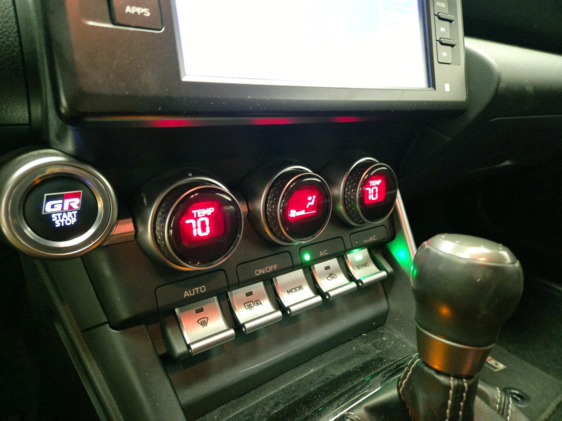 Thumbnail: 2023 Toyota GR86 - 16