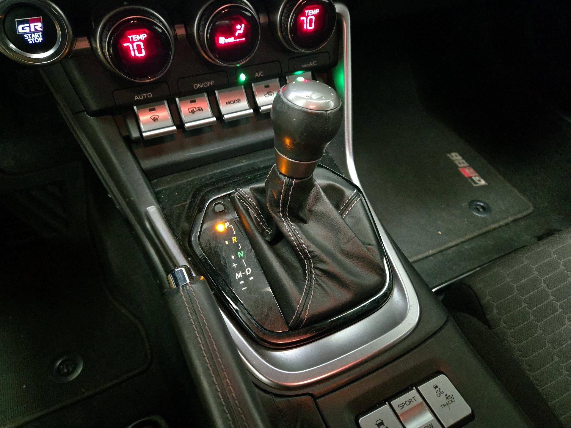 Thumbnail: 2023 Toyota GR86 - 17