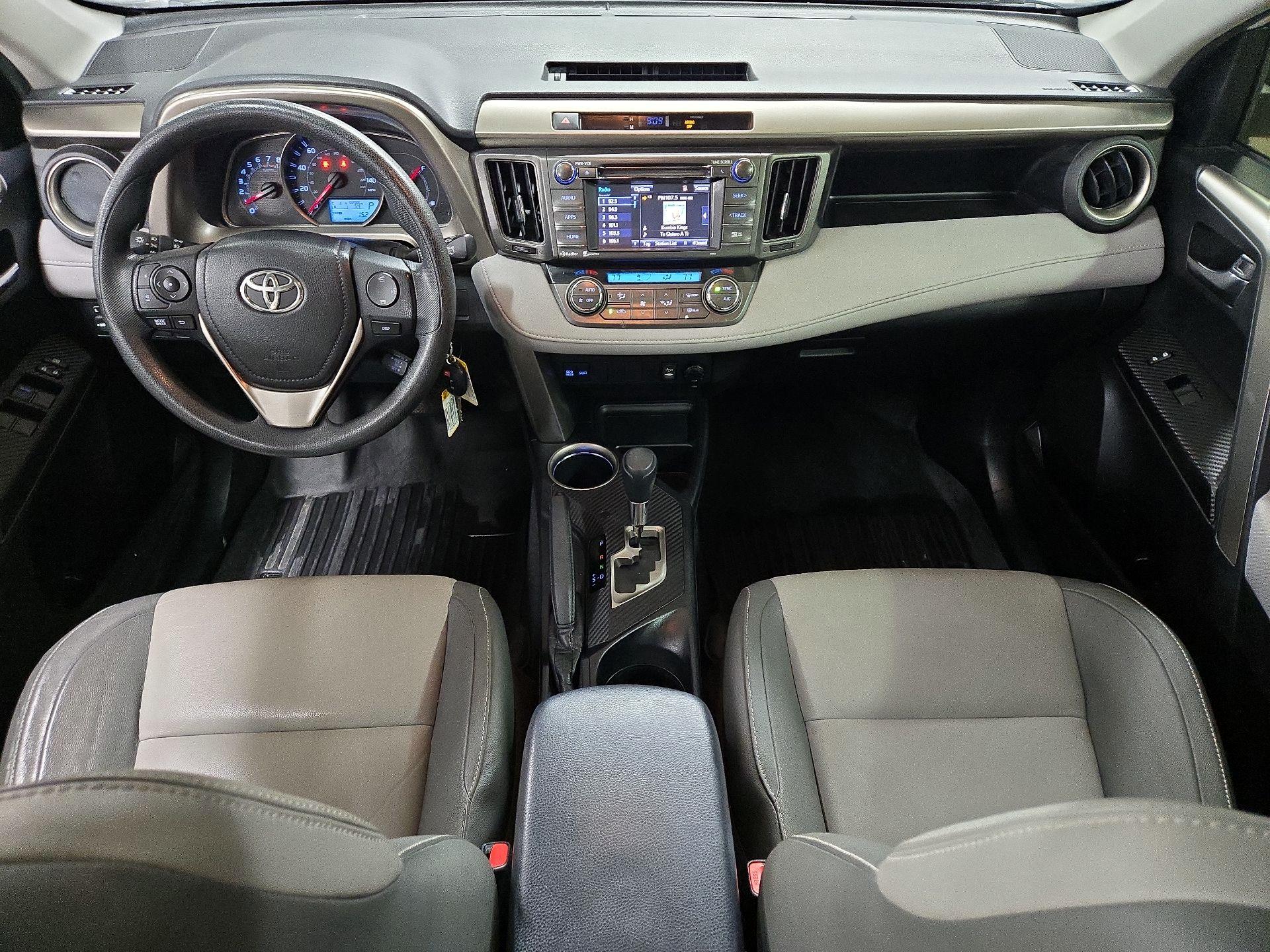 Thumbnail: 2014 Toyota RAV4 - 9