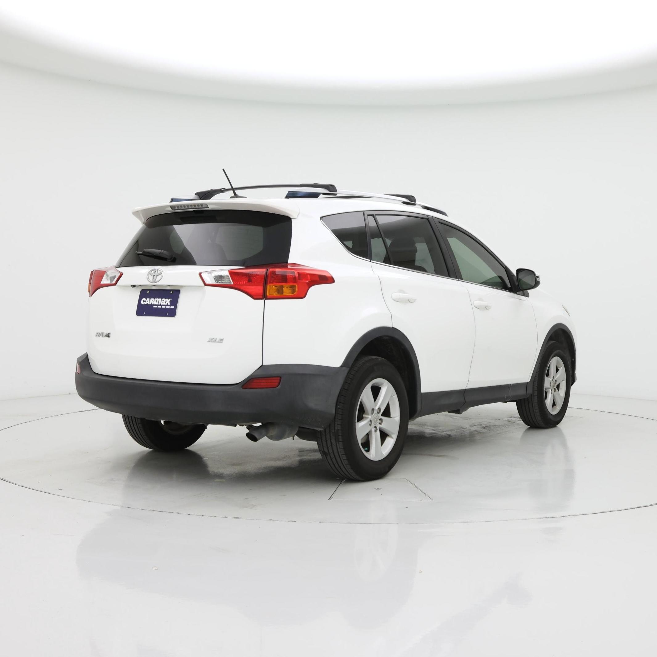 Thumbnail: 2014 Toyota RAV4 - 8