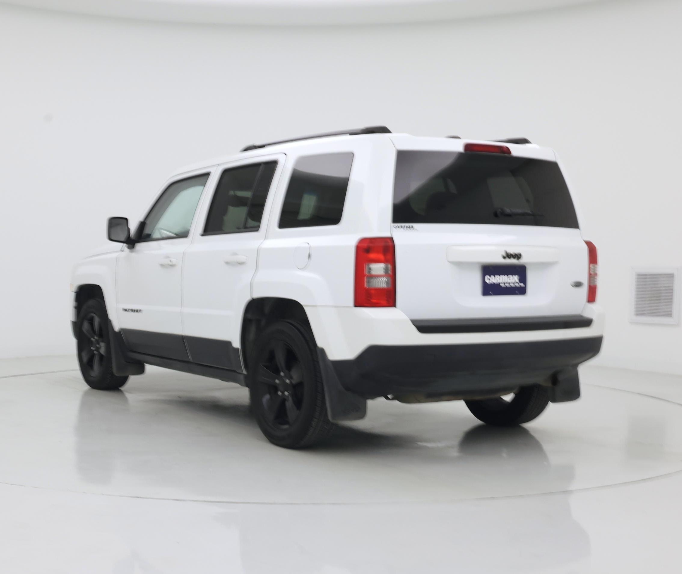 Thumbnail: 2015 Jeep Patriot - 2