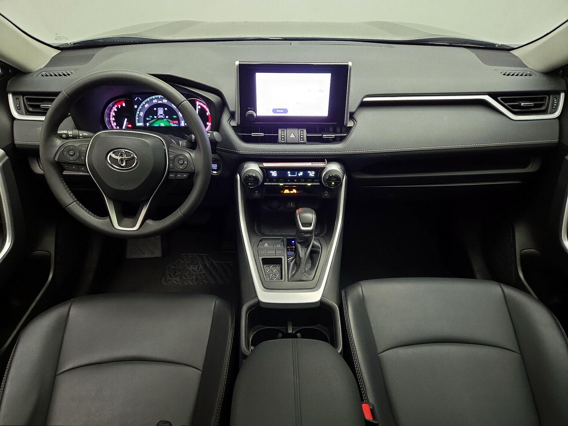 Thumbnail: 2024 Toyota RAV4 - 9