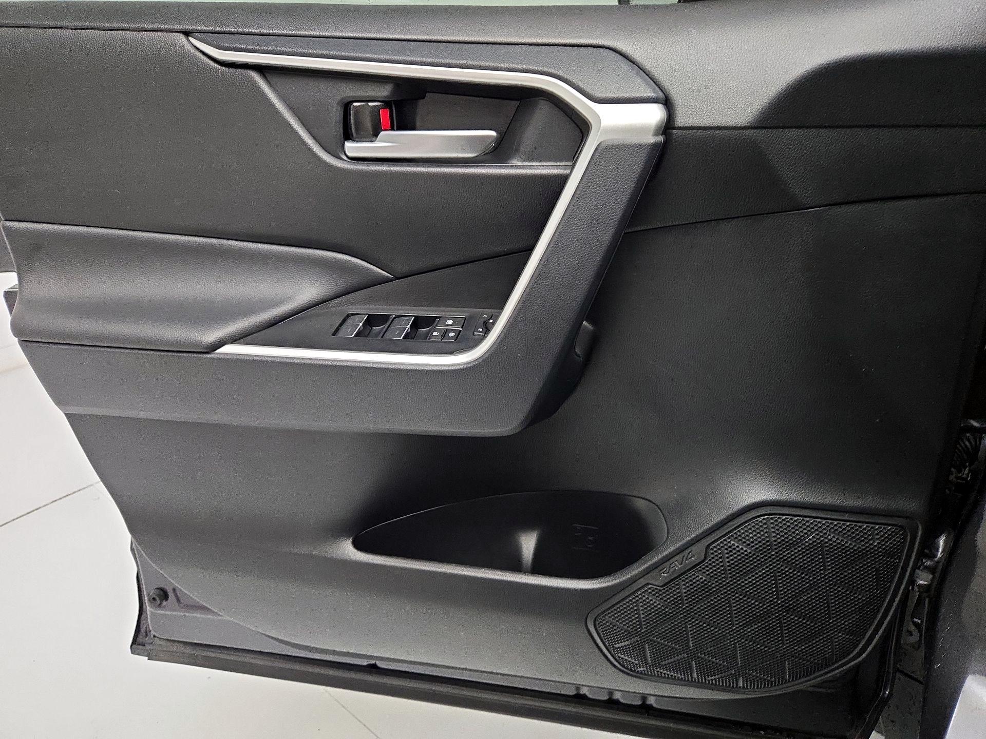 Thumbnail: 2024 Toyota RAV4 - 12