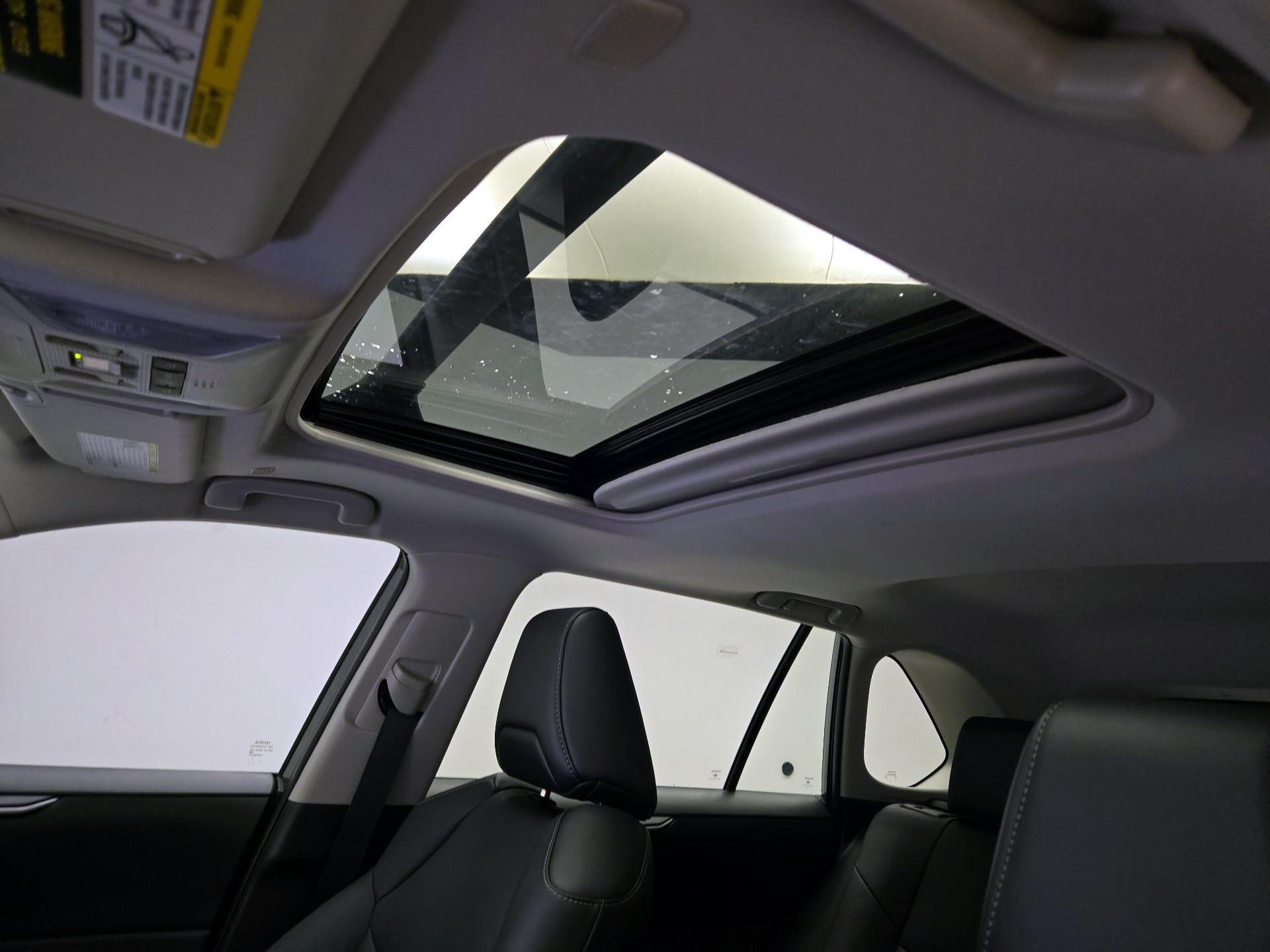 Thumbnail: 2024 Toyota RAV4 - 19