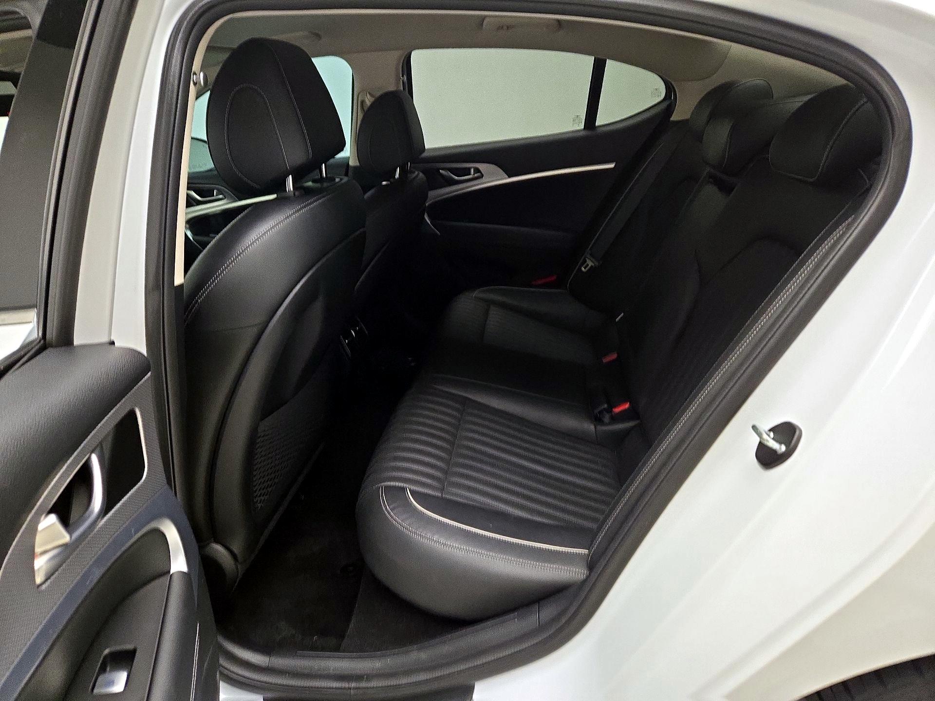 Thumbnail: 2022 Genesis G70 - 20