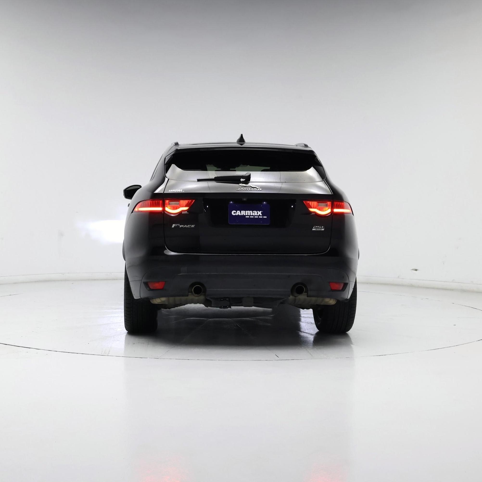 Thumbnail: 2020 Jaguar F-Pace - 6