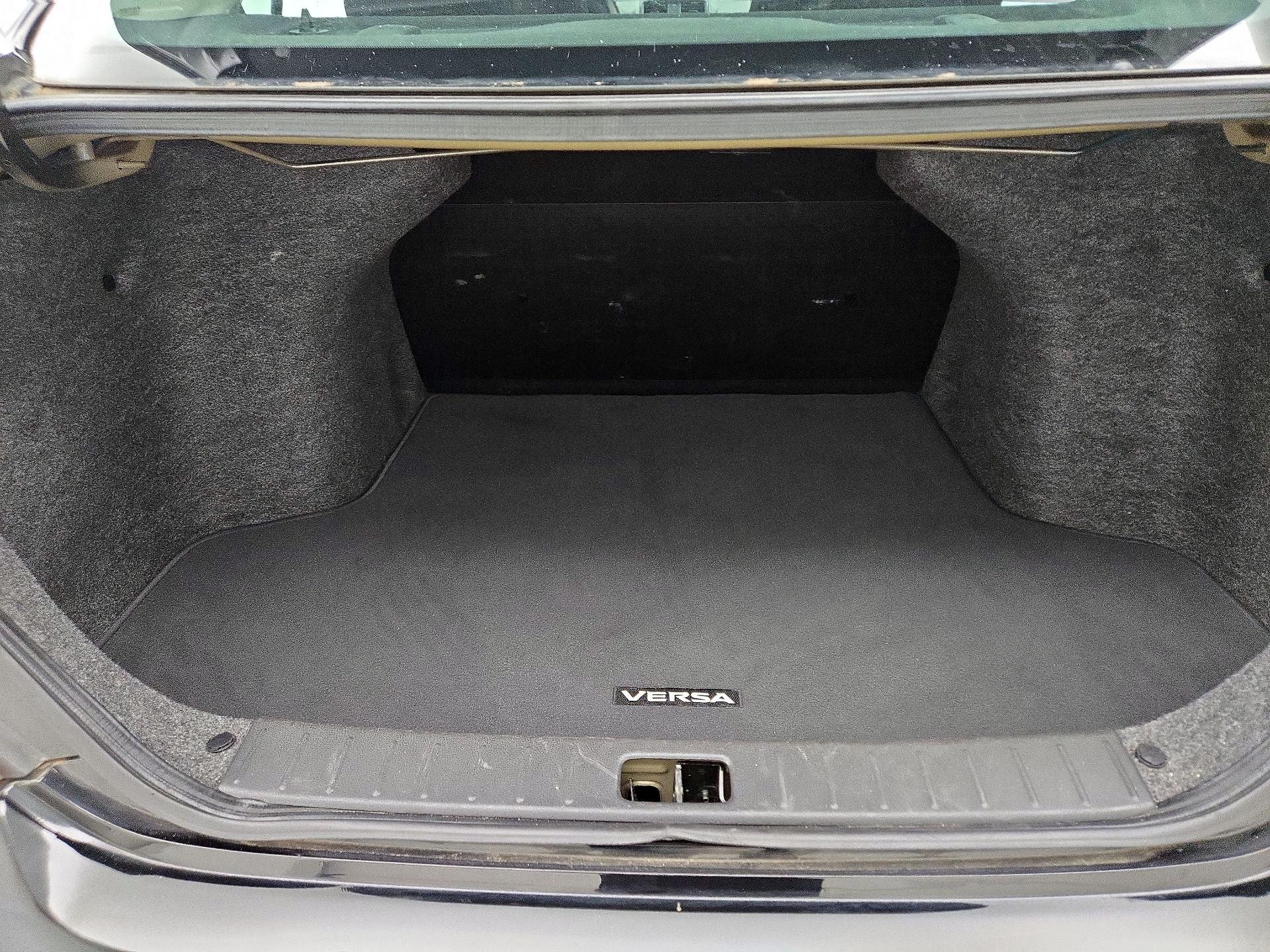 Thumbnail: 2017 Nissan Versa - 19