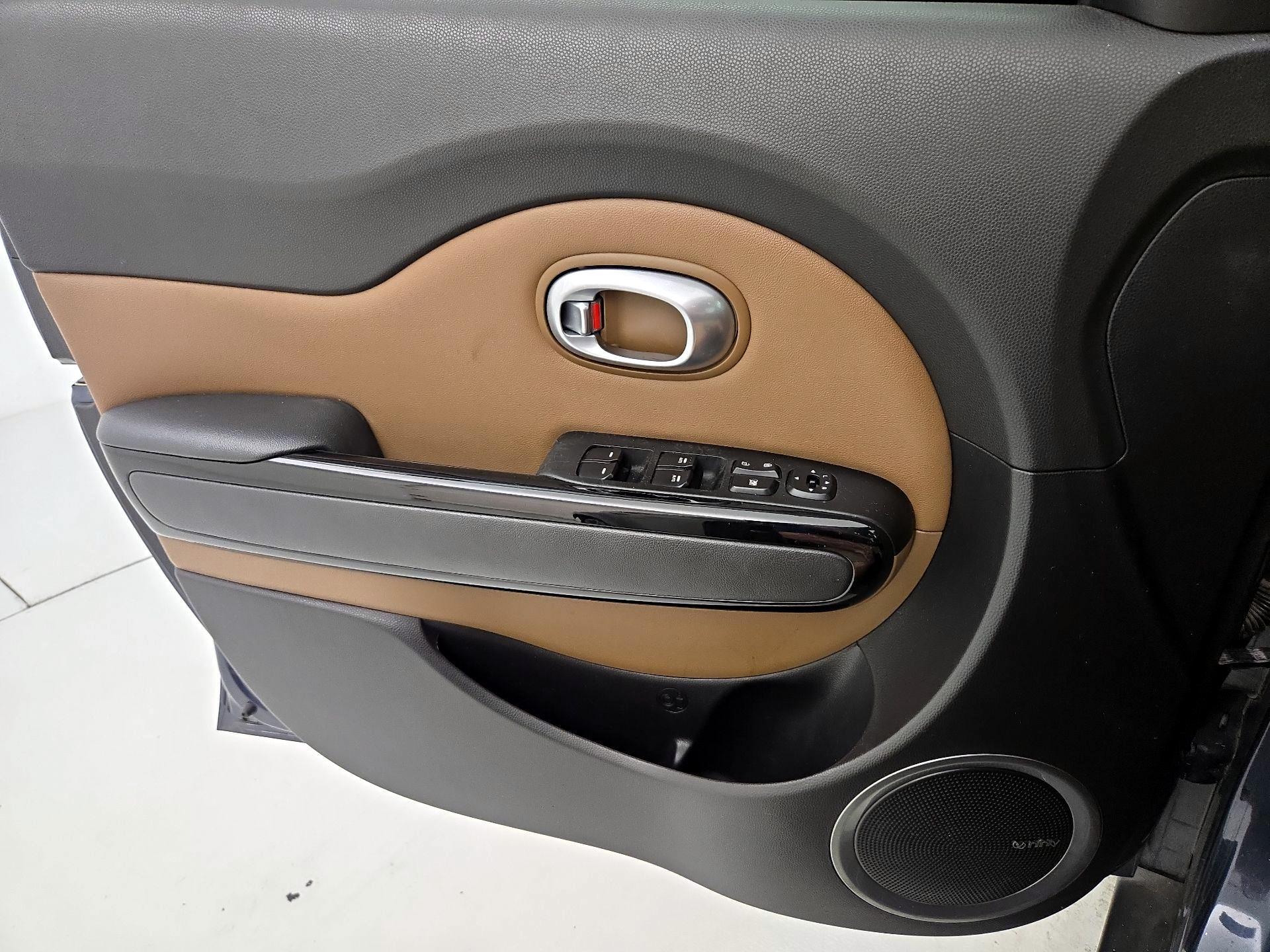 Thumbnail: 2016 Kia Soul - 12