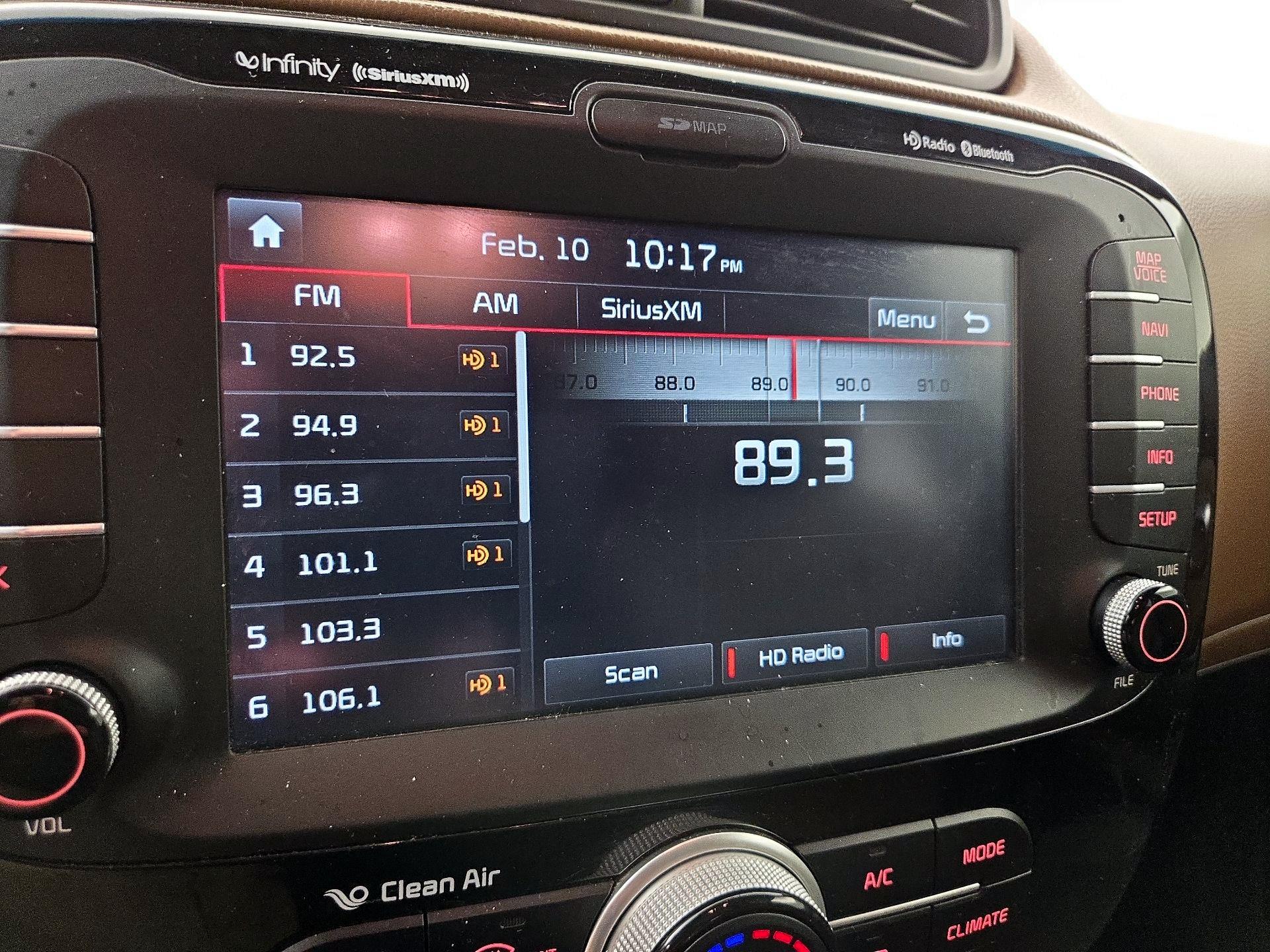 Thumbnail: 2016 Kia Soul - 16