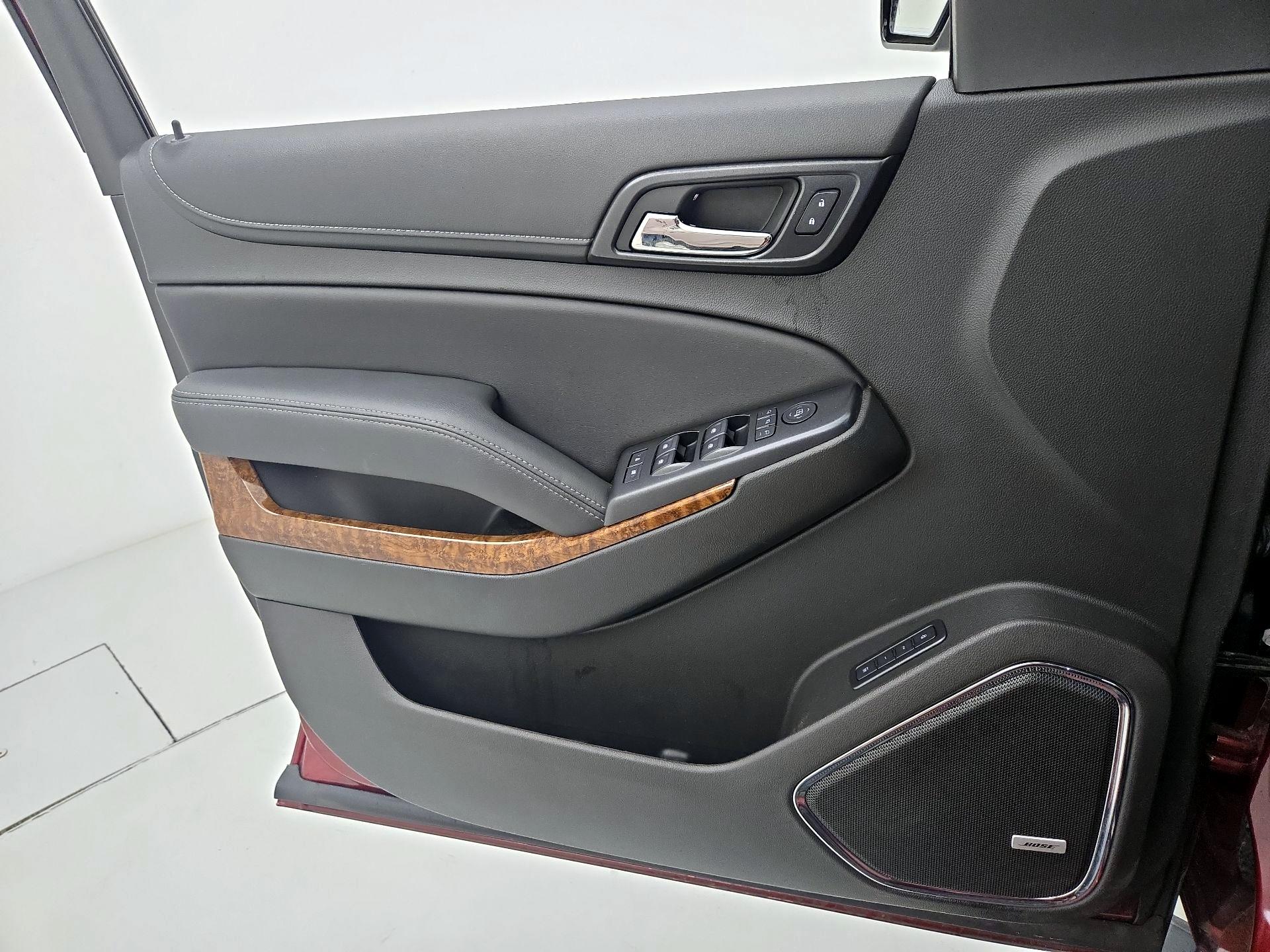 Thumbnail: 2019 Chevrolet Tahoe - 12