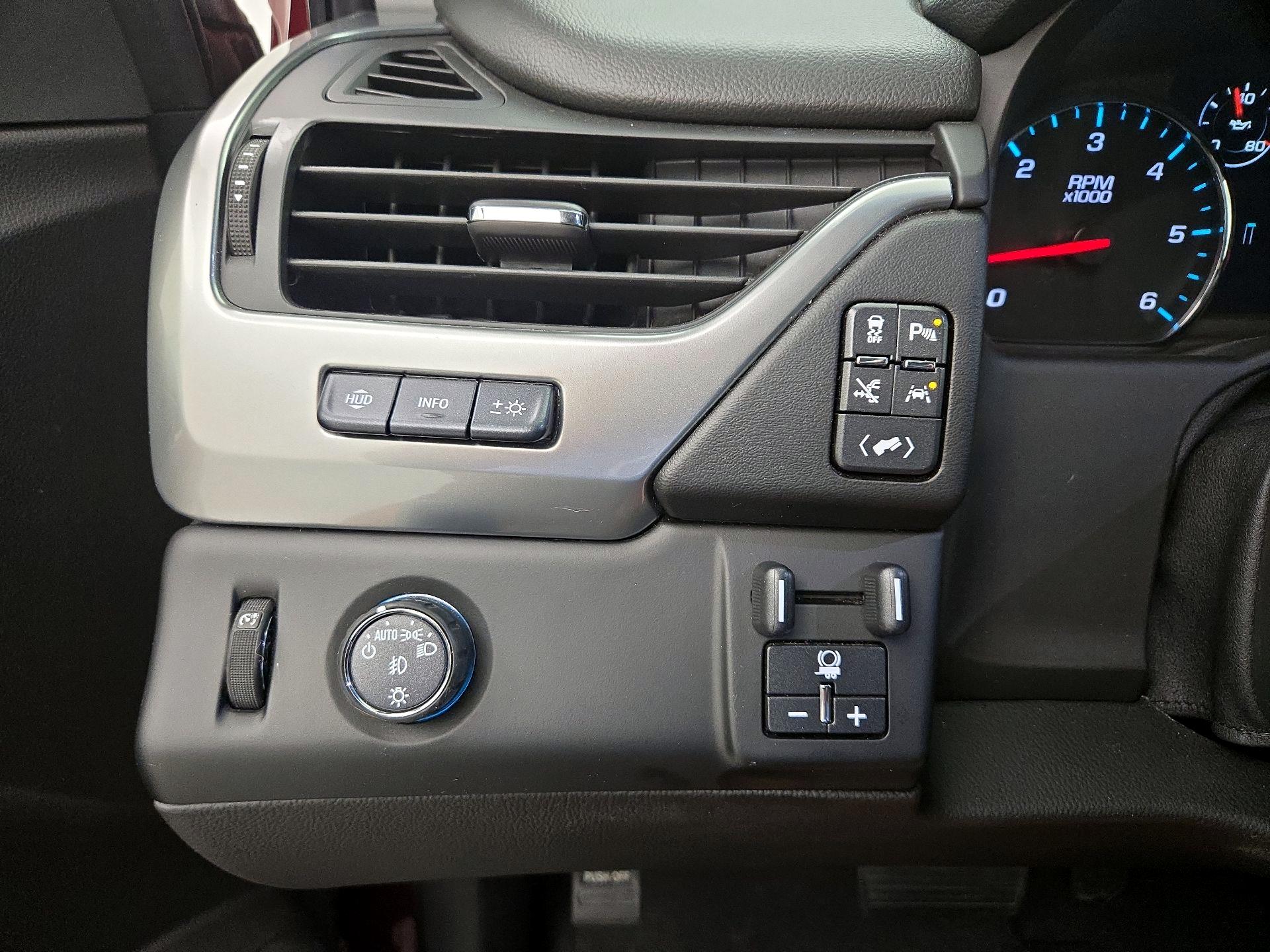 Thumbnail: 2019 Chevrolet Tahoe - 13