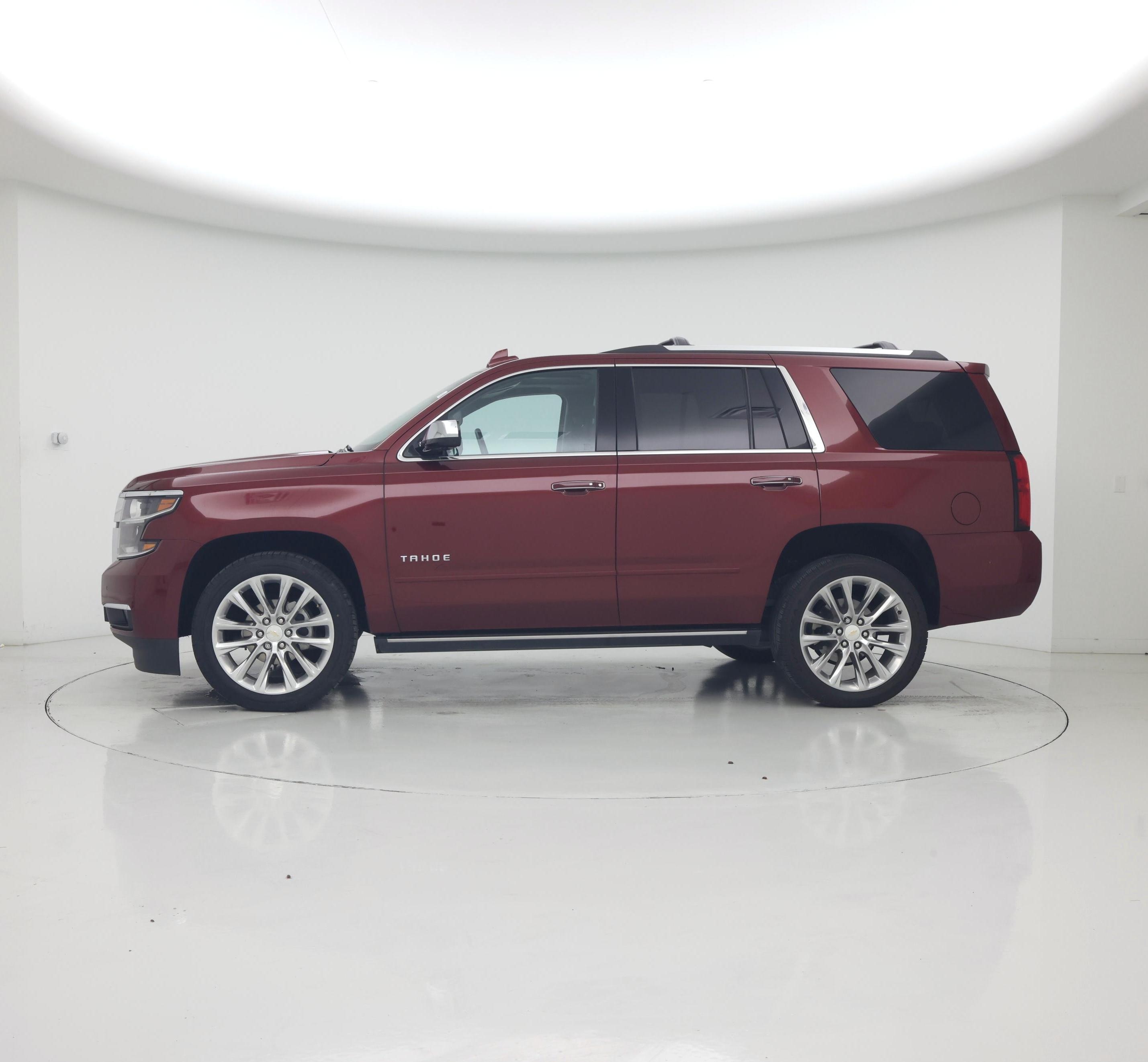 Thumbnail: 2019 Chevrolet Tahoe - 3