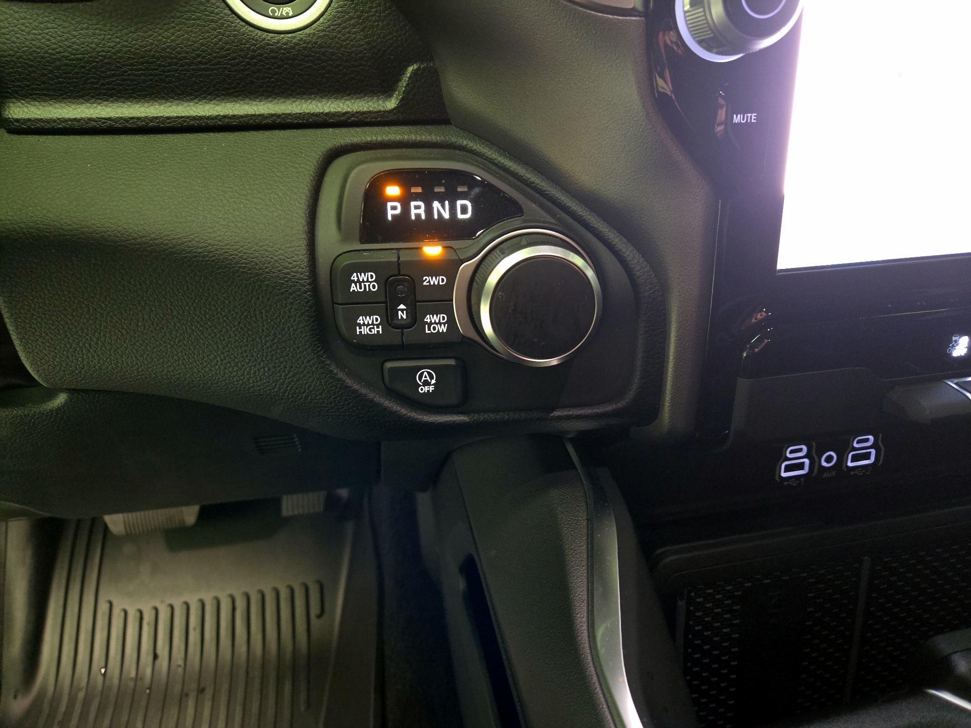 Thumbnail: 2025 RAM 1500 - 17