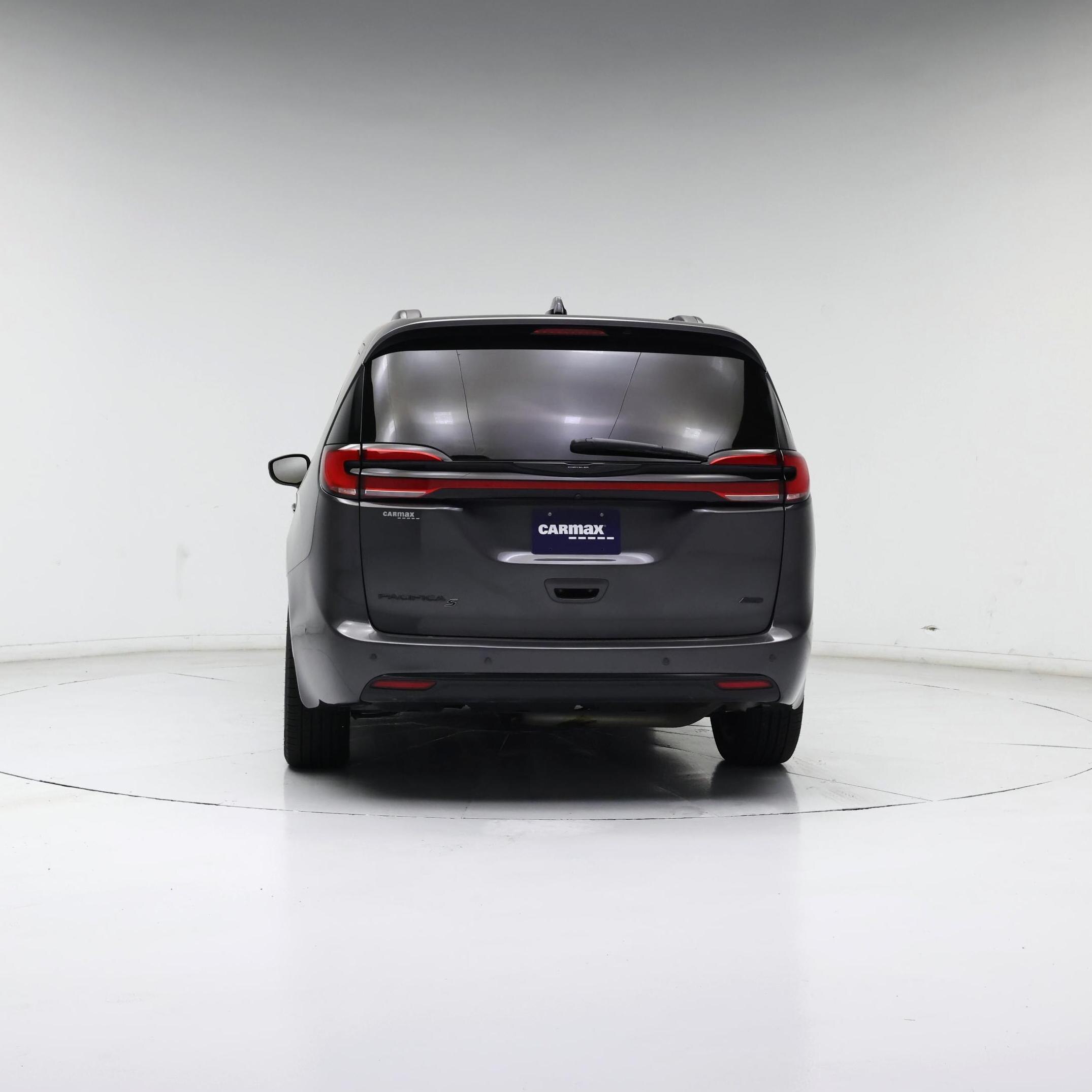 Thumbnail: 2023 Chrysler Pacifica - 6