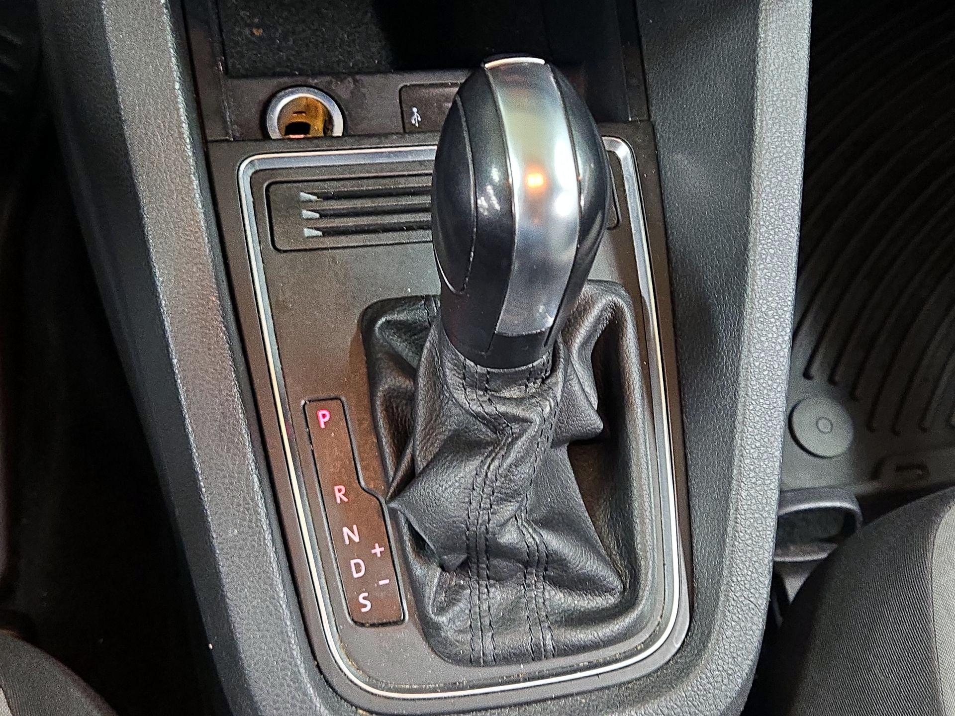 Thumbnail: 2017 Volkswagen Jetta - 17