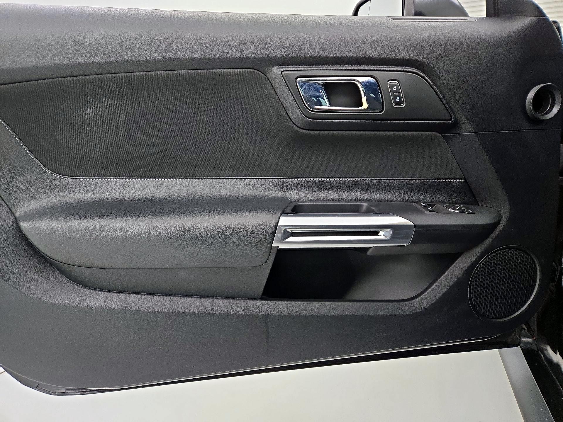 Thumbnail: 2015 Ford Mustang - 12