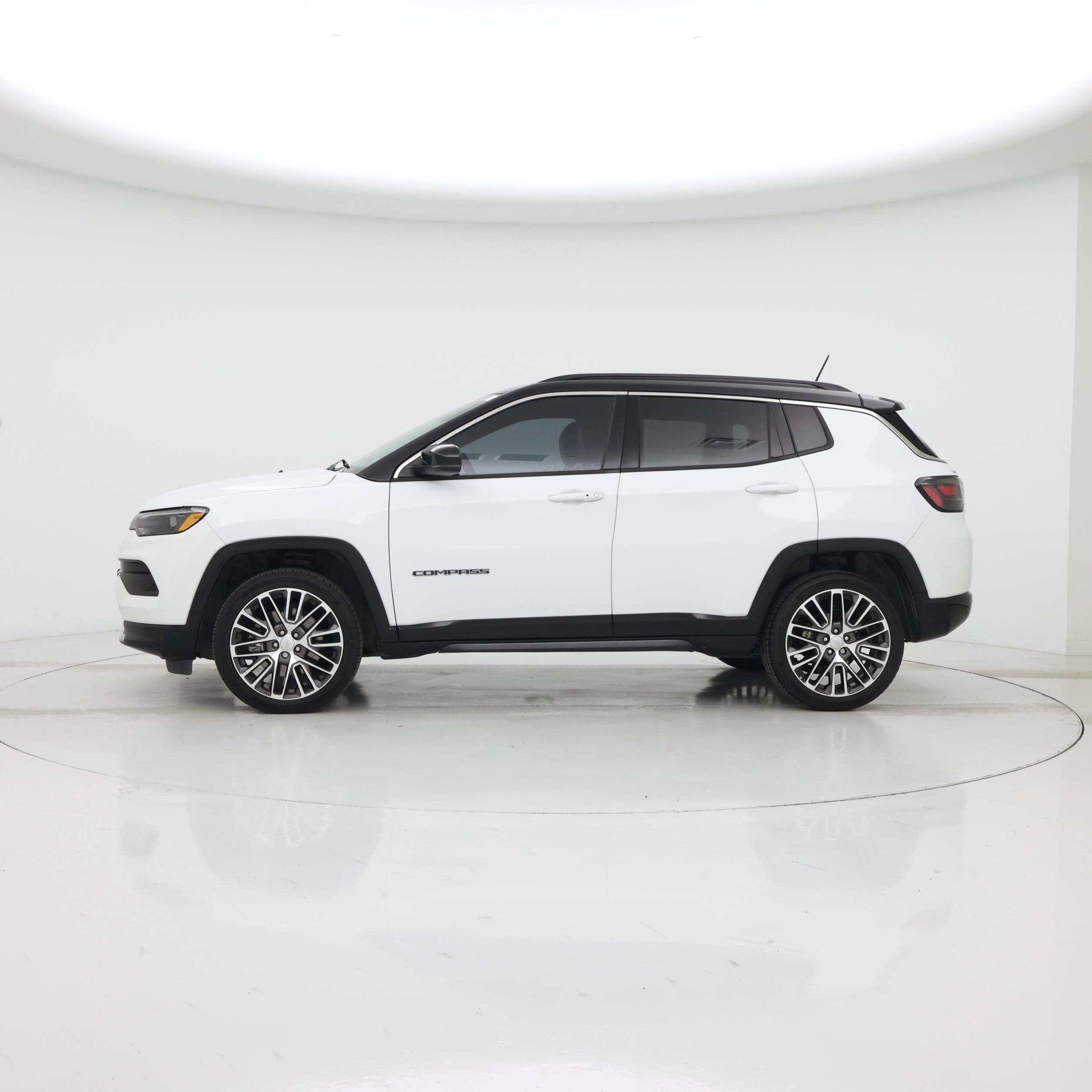 Thumbnail: 2023 Jeep Compass - 3