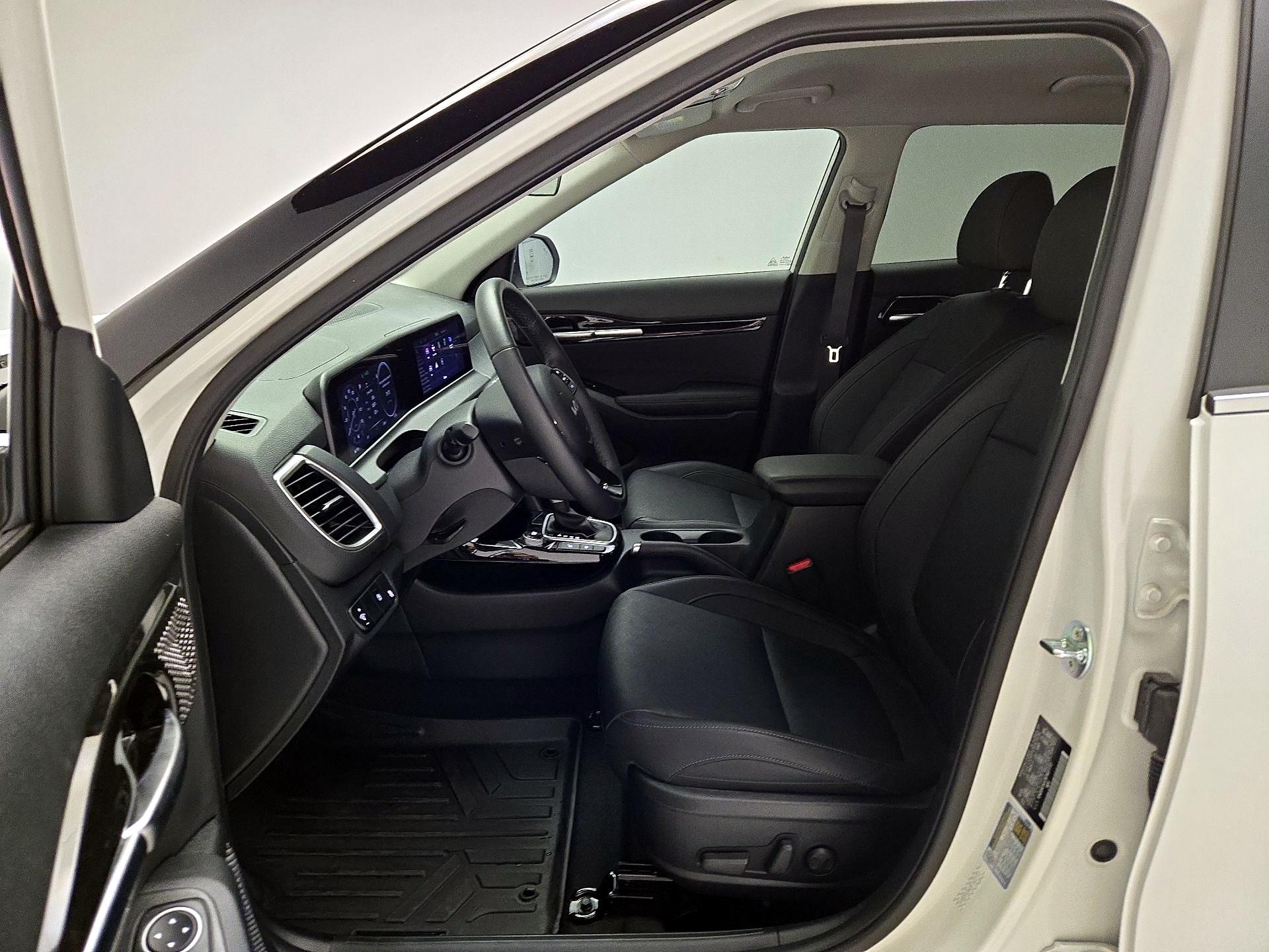 Thumbnail: 2024 Kia Seltos - 11