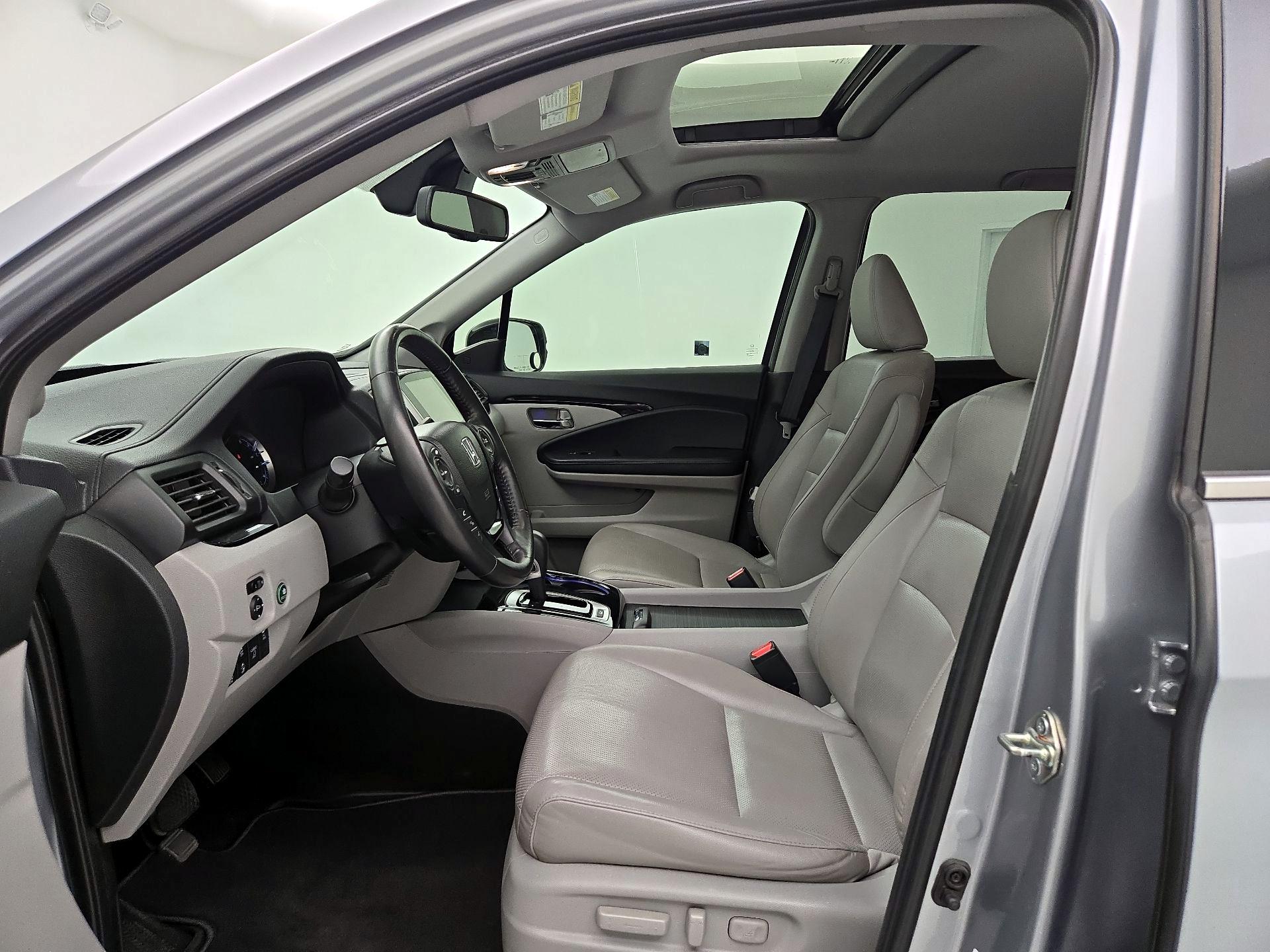 Thumbnail: 2018 Honda Ridgeline - 11