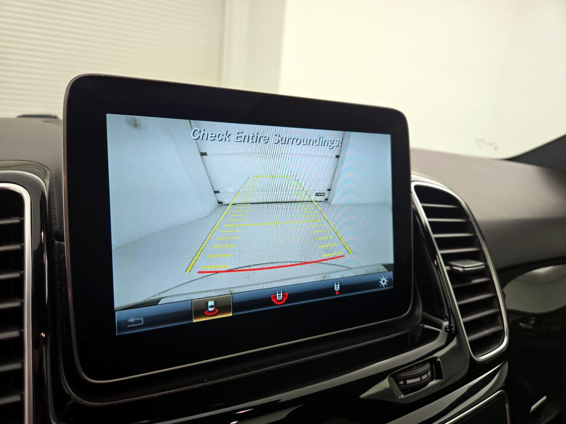 Thumbnail: 2018 Mercedes-Benz GLE - 15