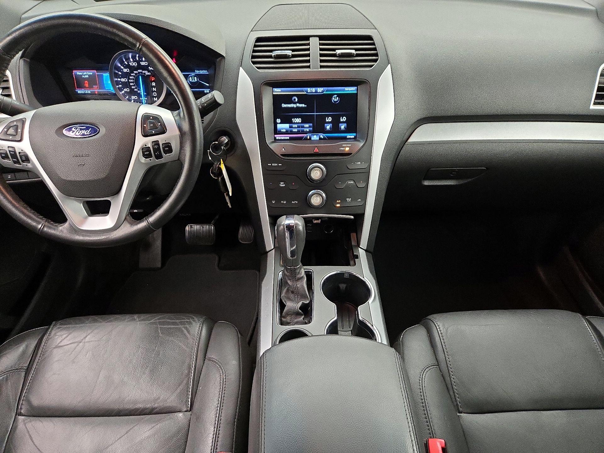 Thumbnail: 2015 Ford Explorer - 9