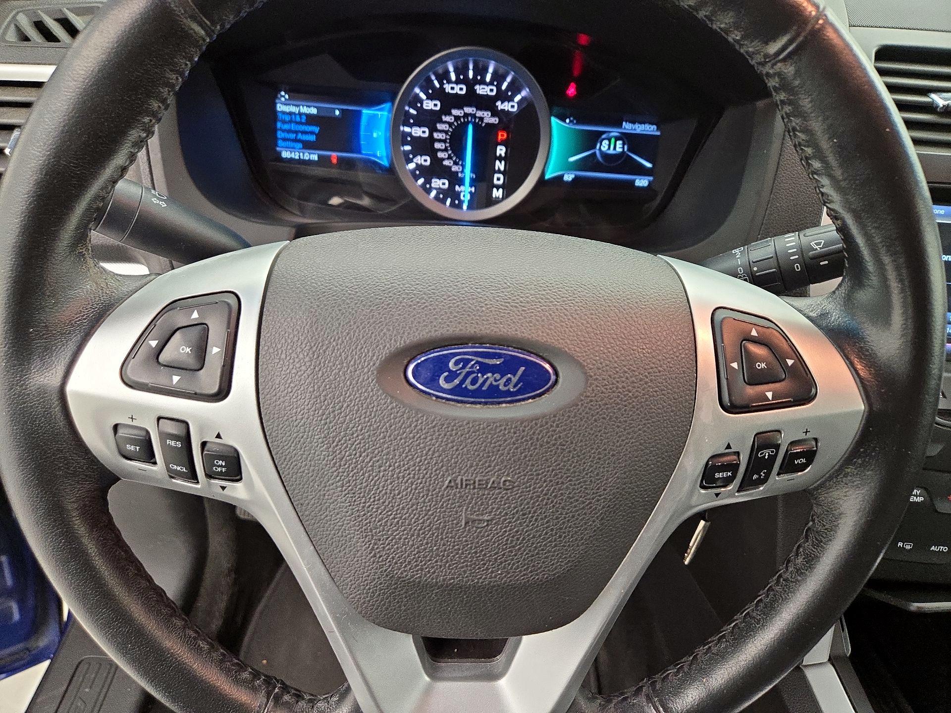 Thumbnail: 2015 Ford Explorer - 10