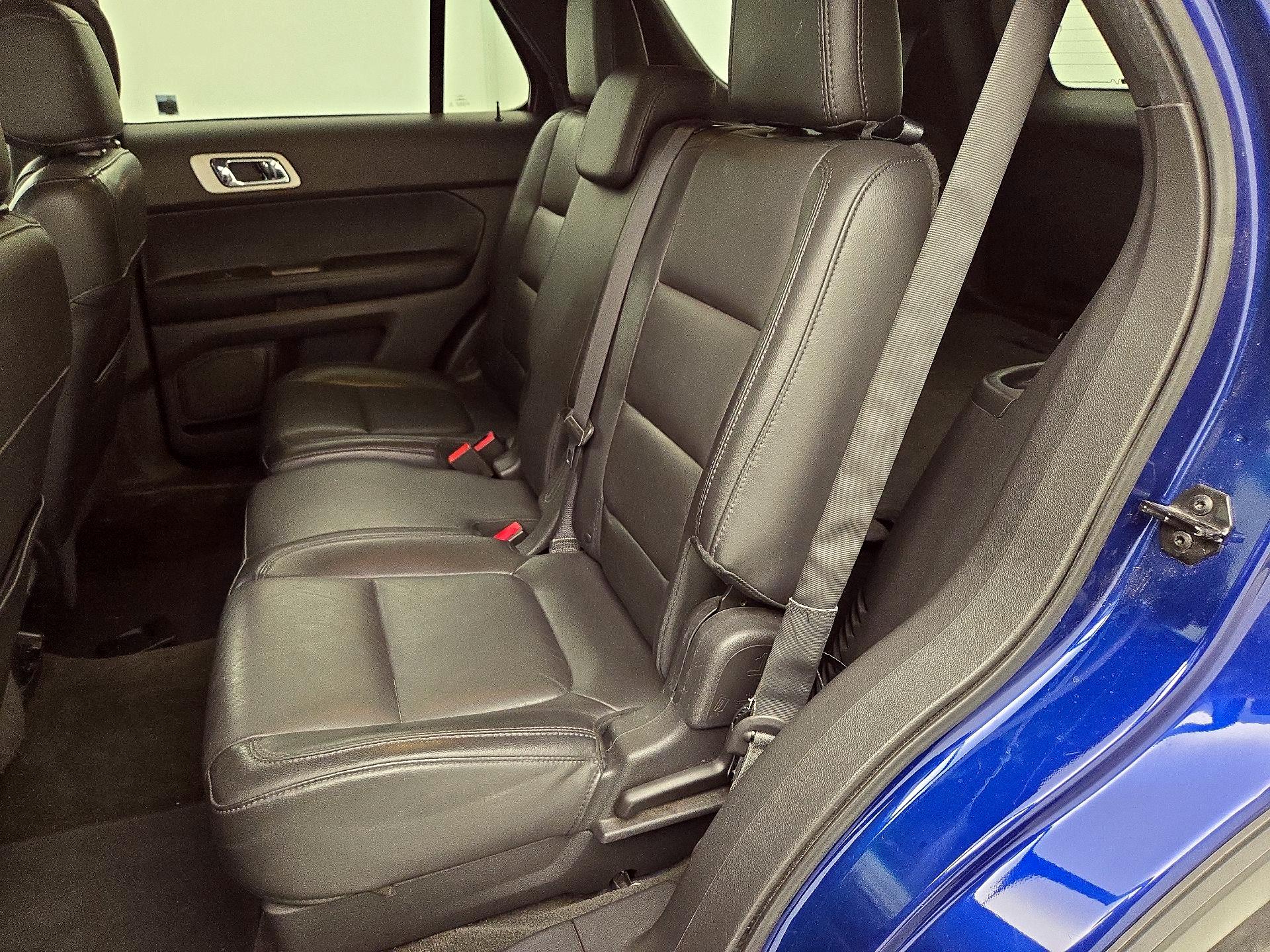 Thumbnail: 2015 Ford Explorer - 20