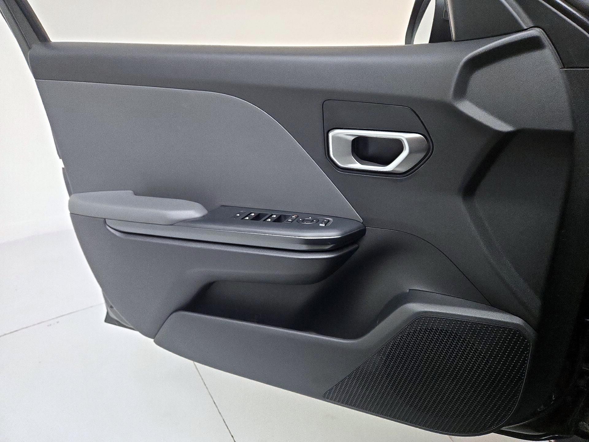 Thumbnail: 2025 Kia K4 - 12