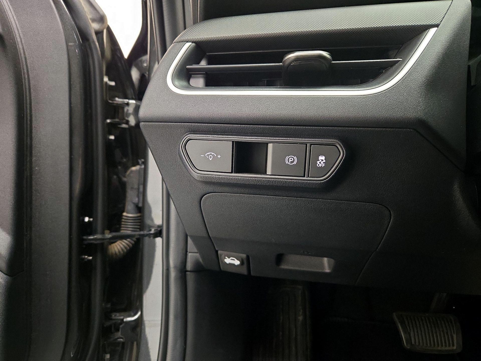 Thumbnail: 2025 Kia K4 - 13