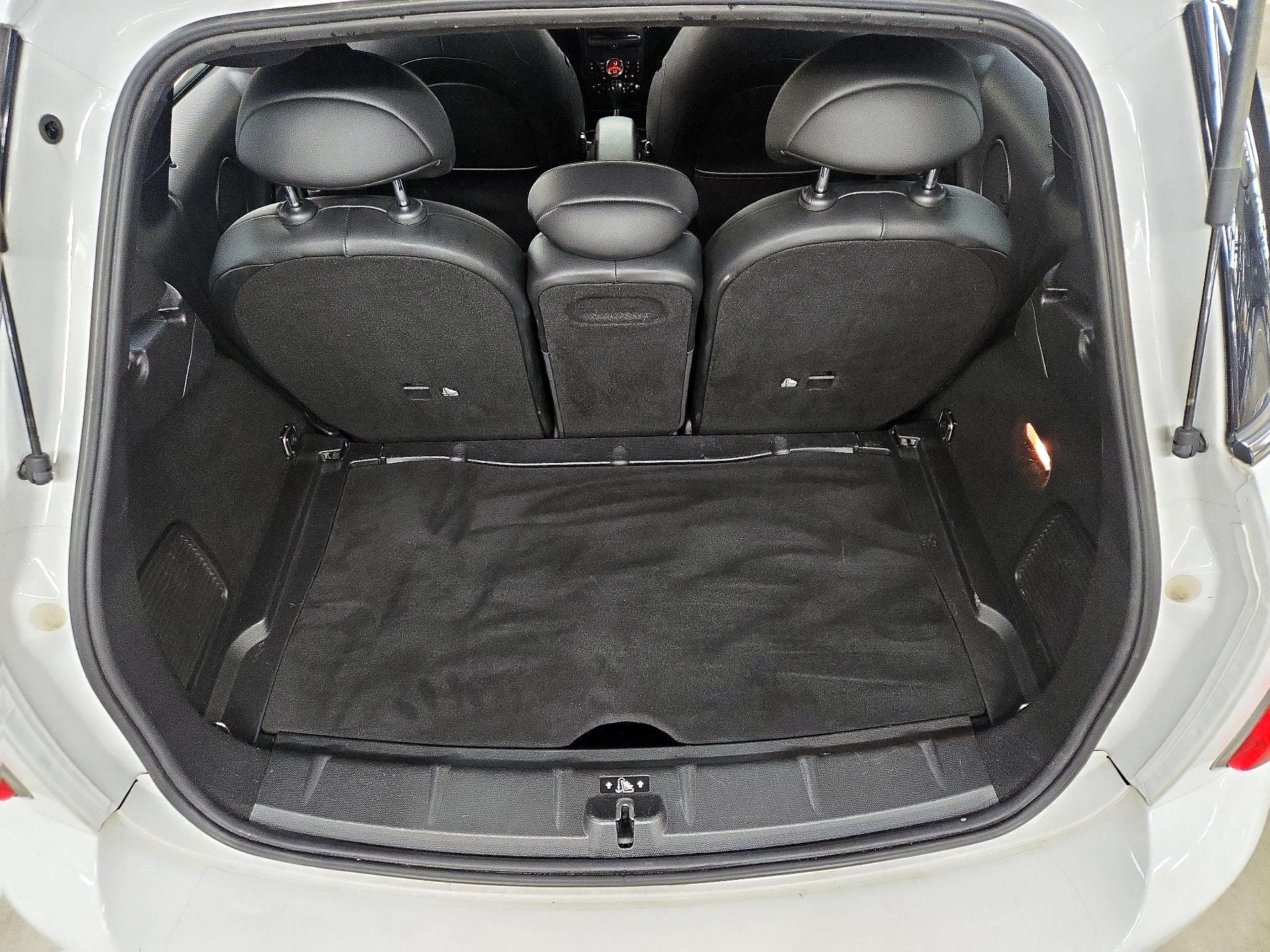 Thumbnail: 2015 MINI Cooper Countryman - 19