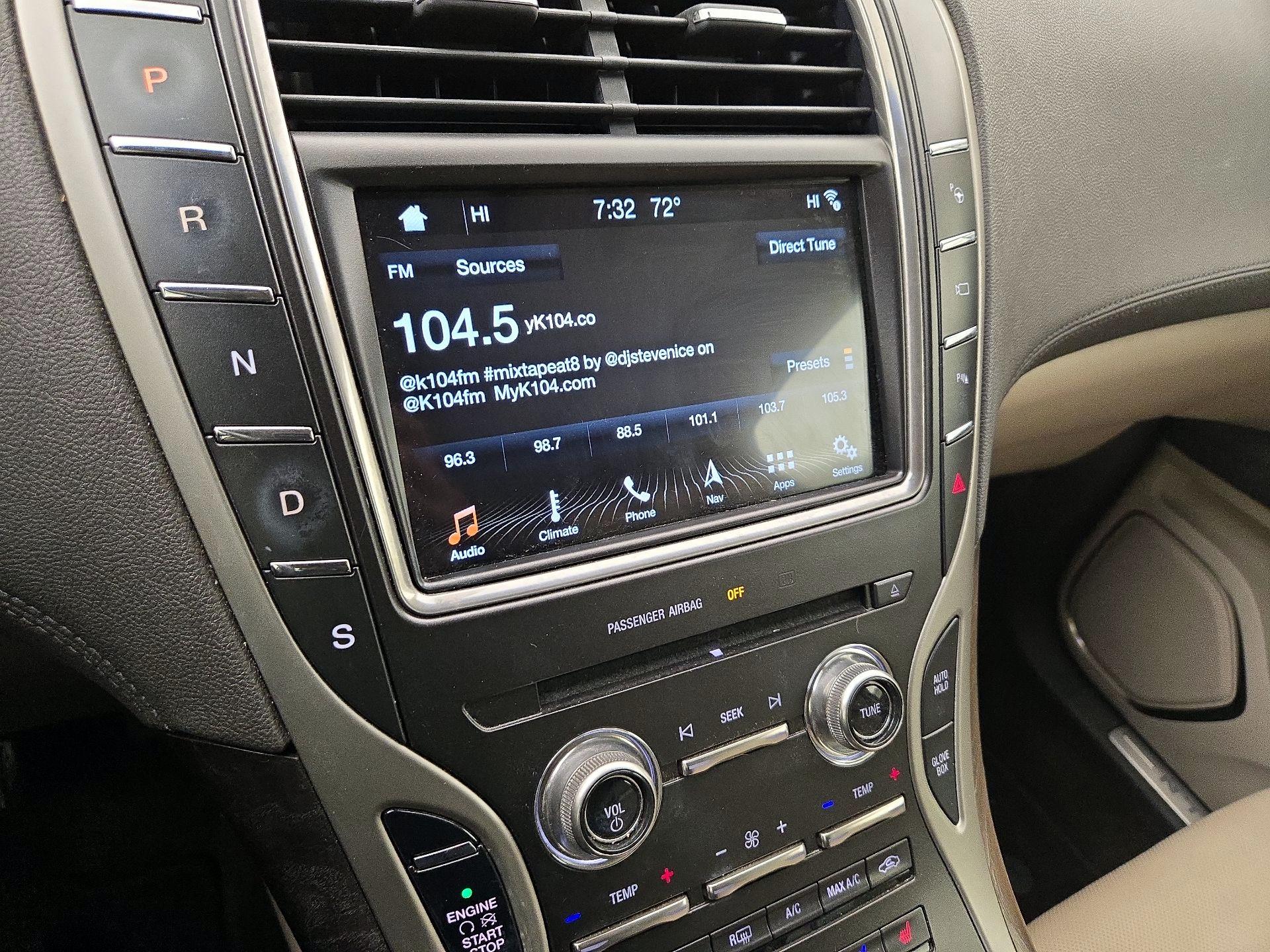 Thumbnail: 2016 Lincoln MKX - 16