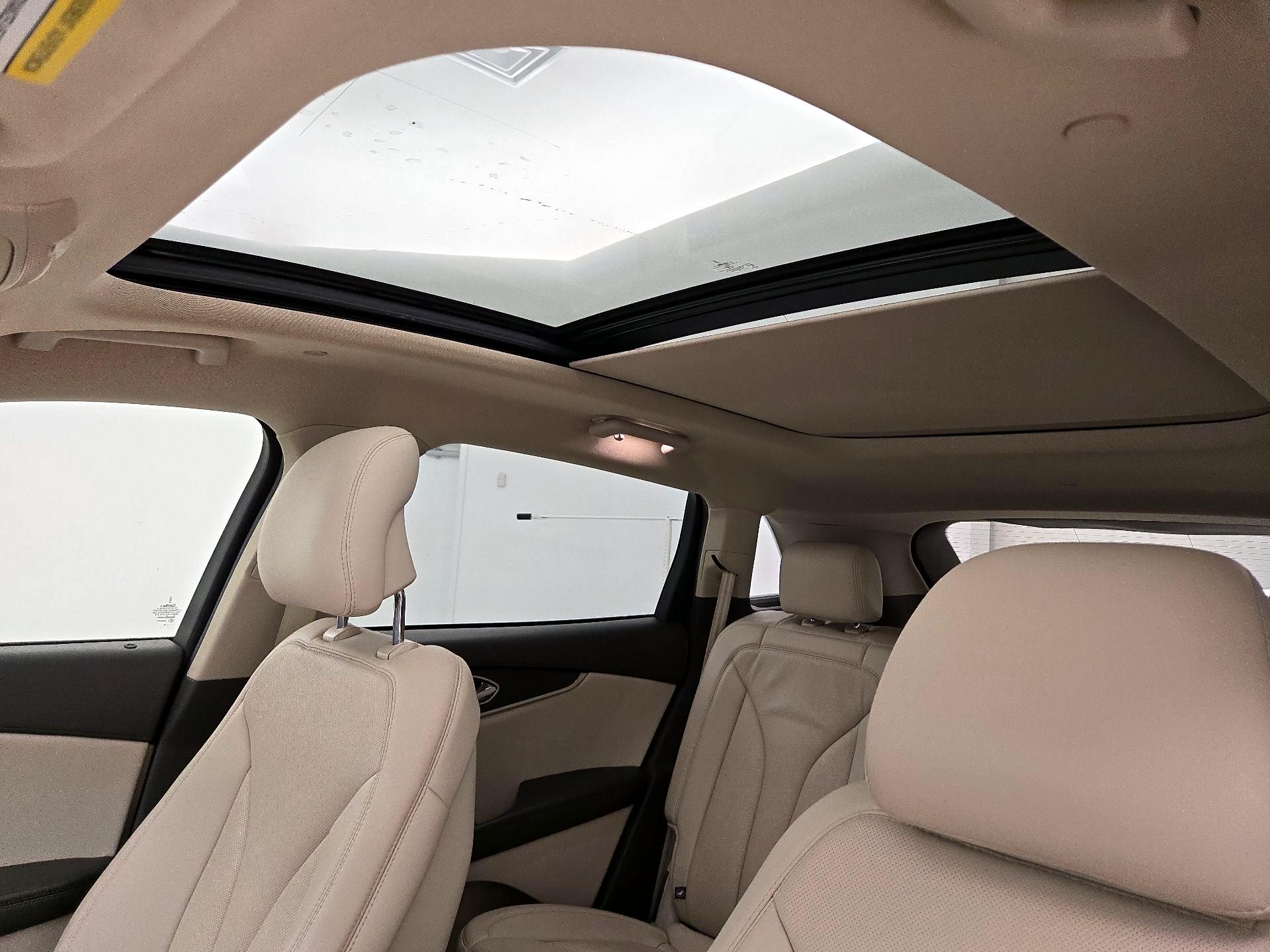 Thumbnail: 2016 Lincoln MKX - 20